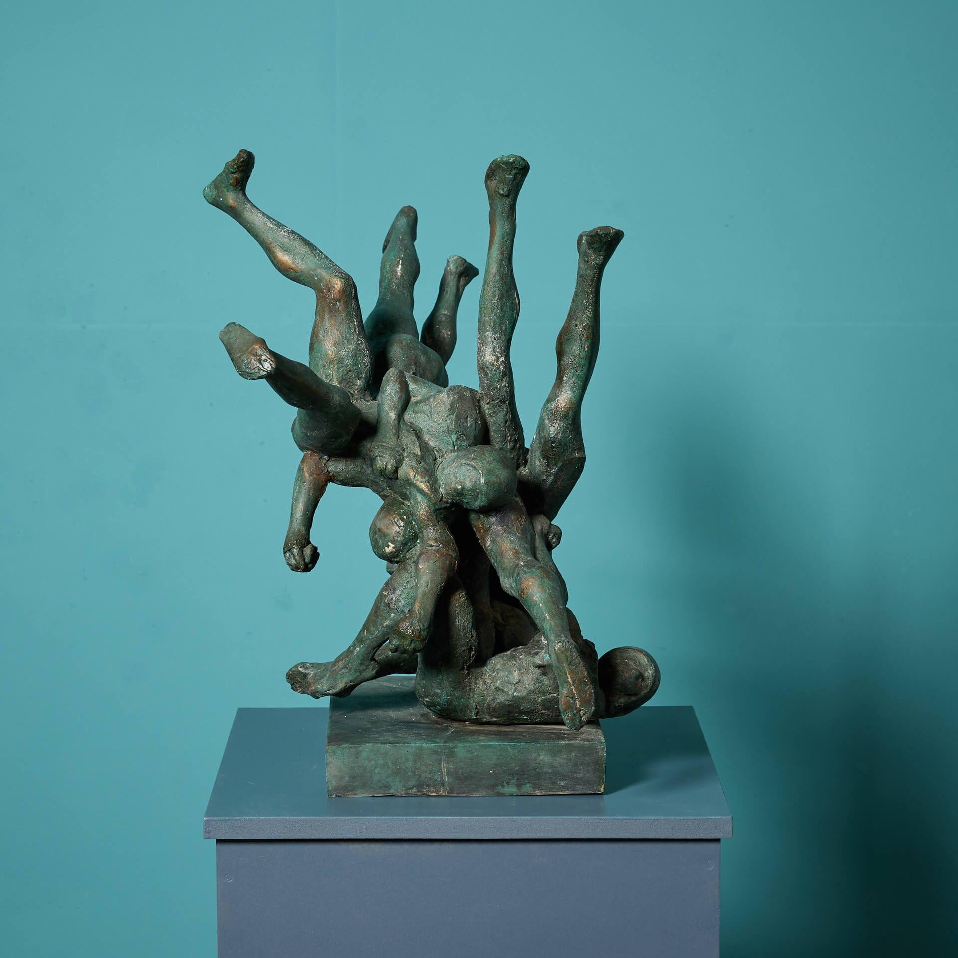 XXIe siècle et contemporain John W. Mills (1933-2023) 'Tackle ! Sculpture des footballeurs américains en vente