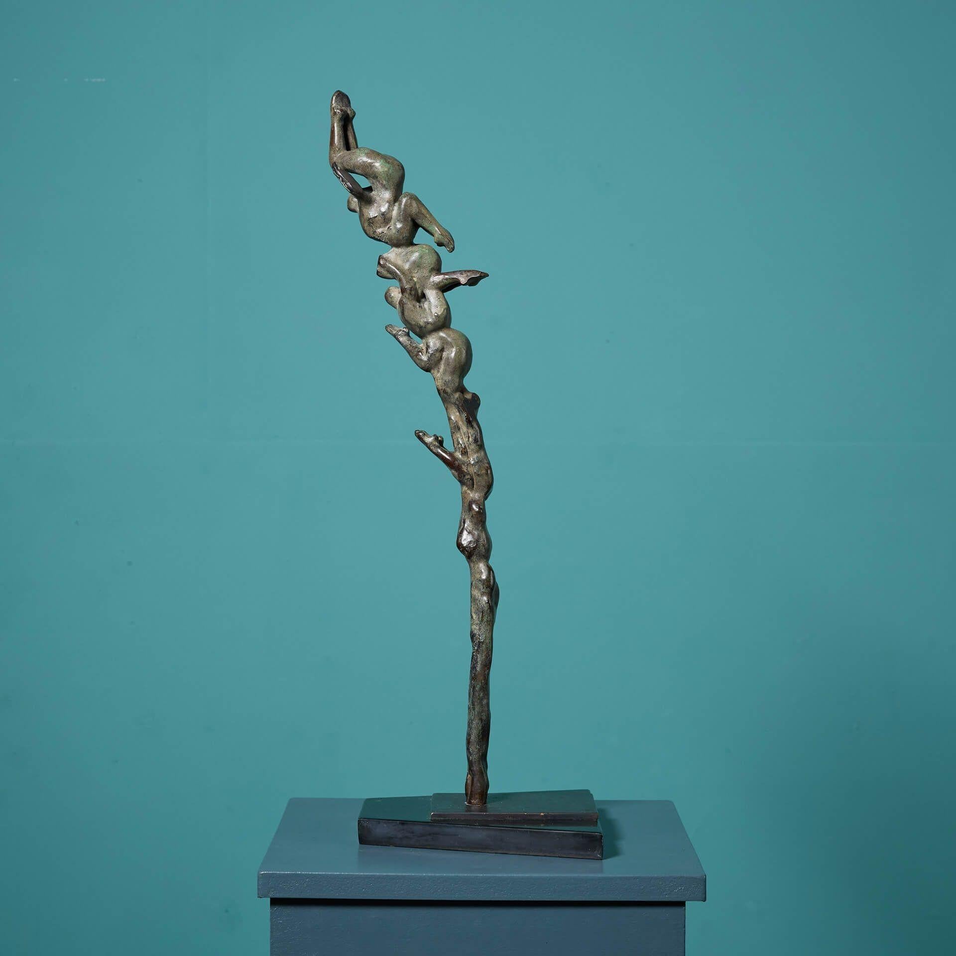 John W. Mills (1933-2023) Scultura unica di grandi dimensioni in bronzo di un sommozzatore In condizioni discrete in vendita a Wormelow, Herefordshire