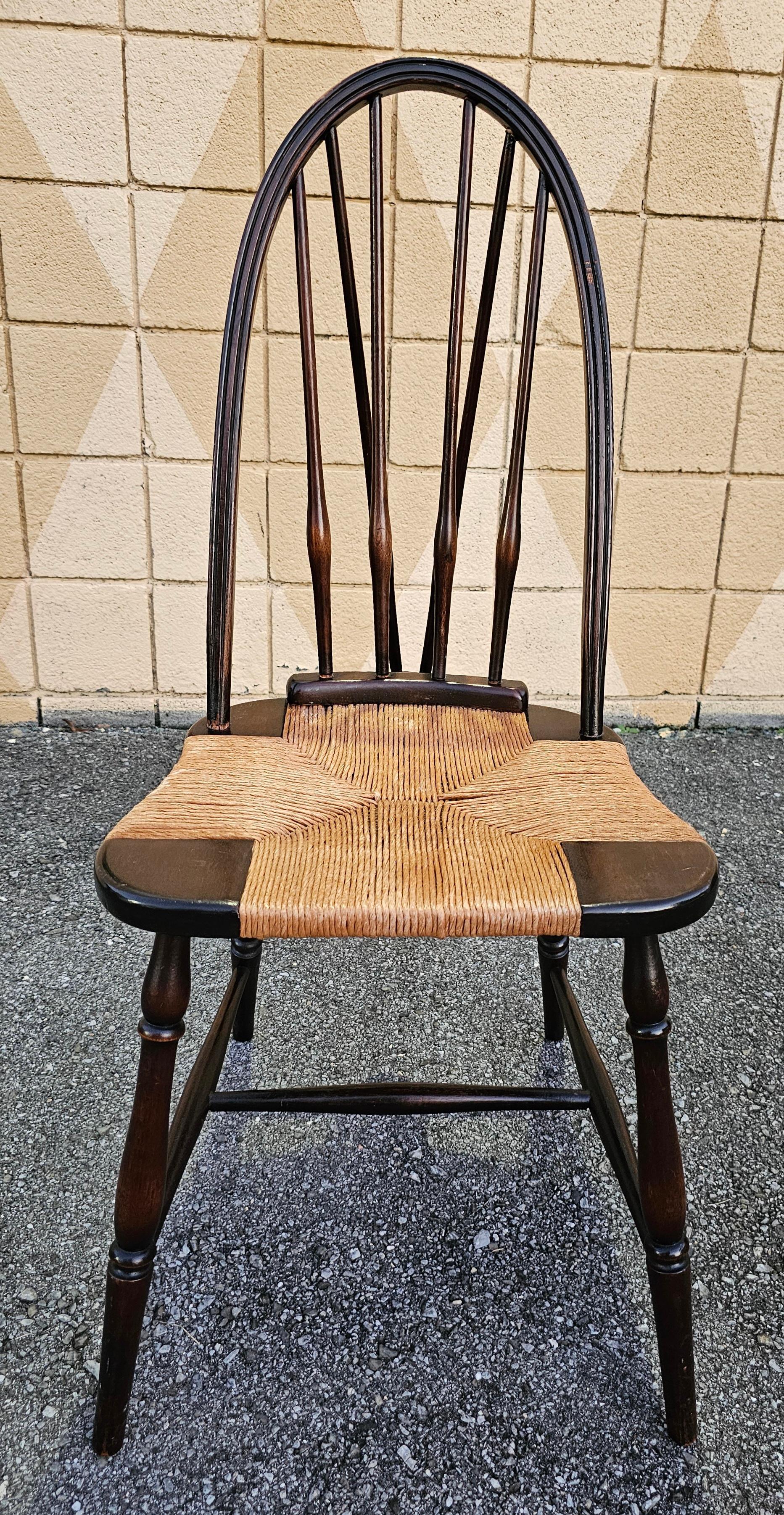 Vittoriano John Wanamaker English Windsor Noce e Giunco  Sedia con schienale in ottone, circa 1900 in vendita