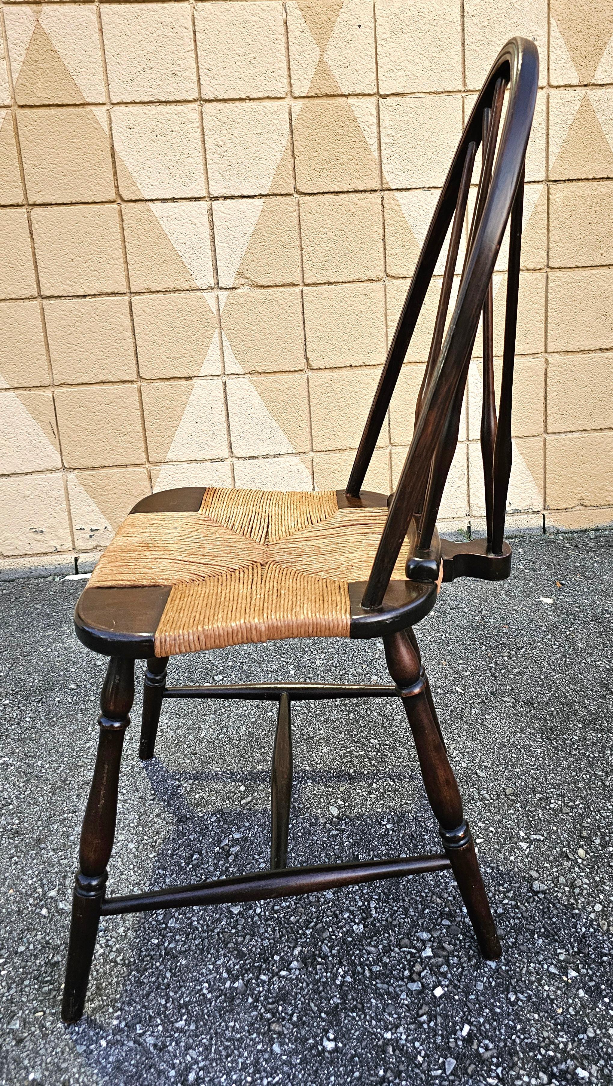 John Wanamaker English Windsor Noce e Giunco  Sedia con schienale in ottone, circa 1900 In condizioni buone in vendita a Germantown, MD