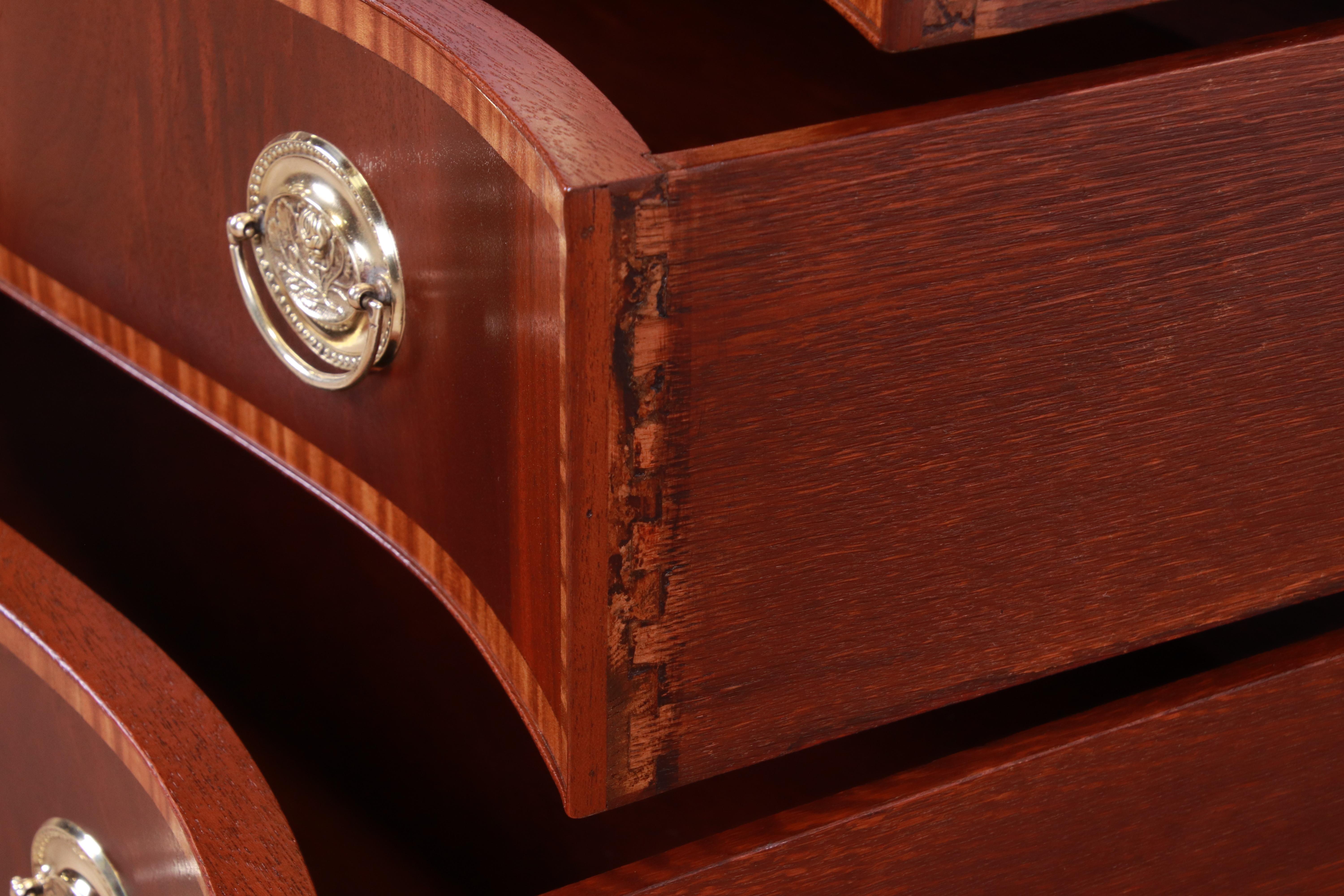 Mid-20th Century John Wanamaker Georgian Serpentine Front Mahogany Chest of Drawers, Refinished