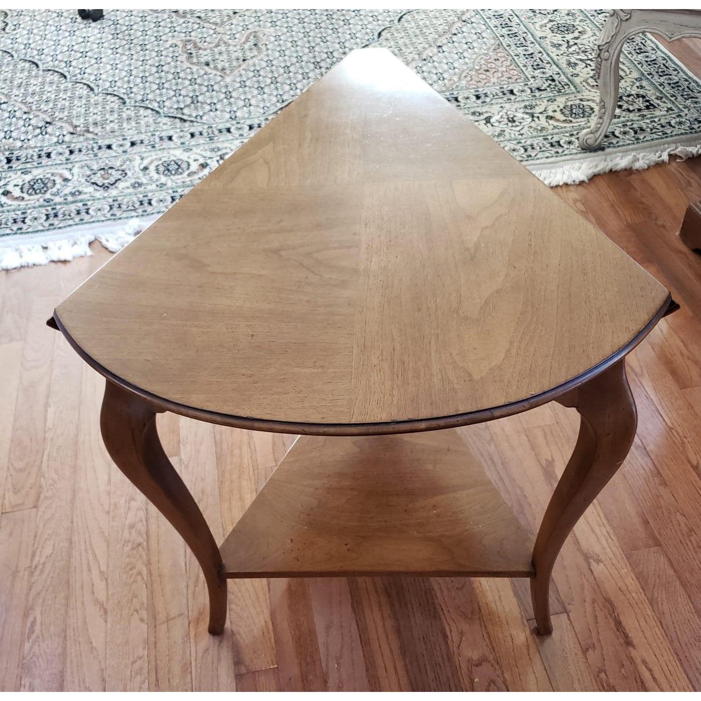 John Widdicomb 2 Tier Drop Leaf Walnut Bookmatched Top Accent Table In Good Condition For Sale In Germantown, MD