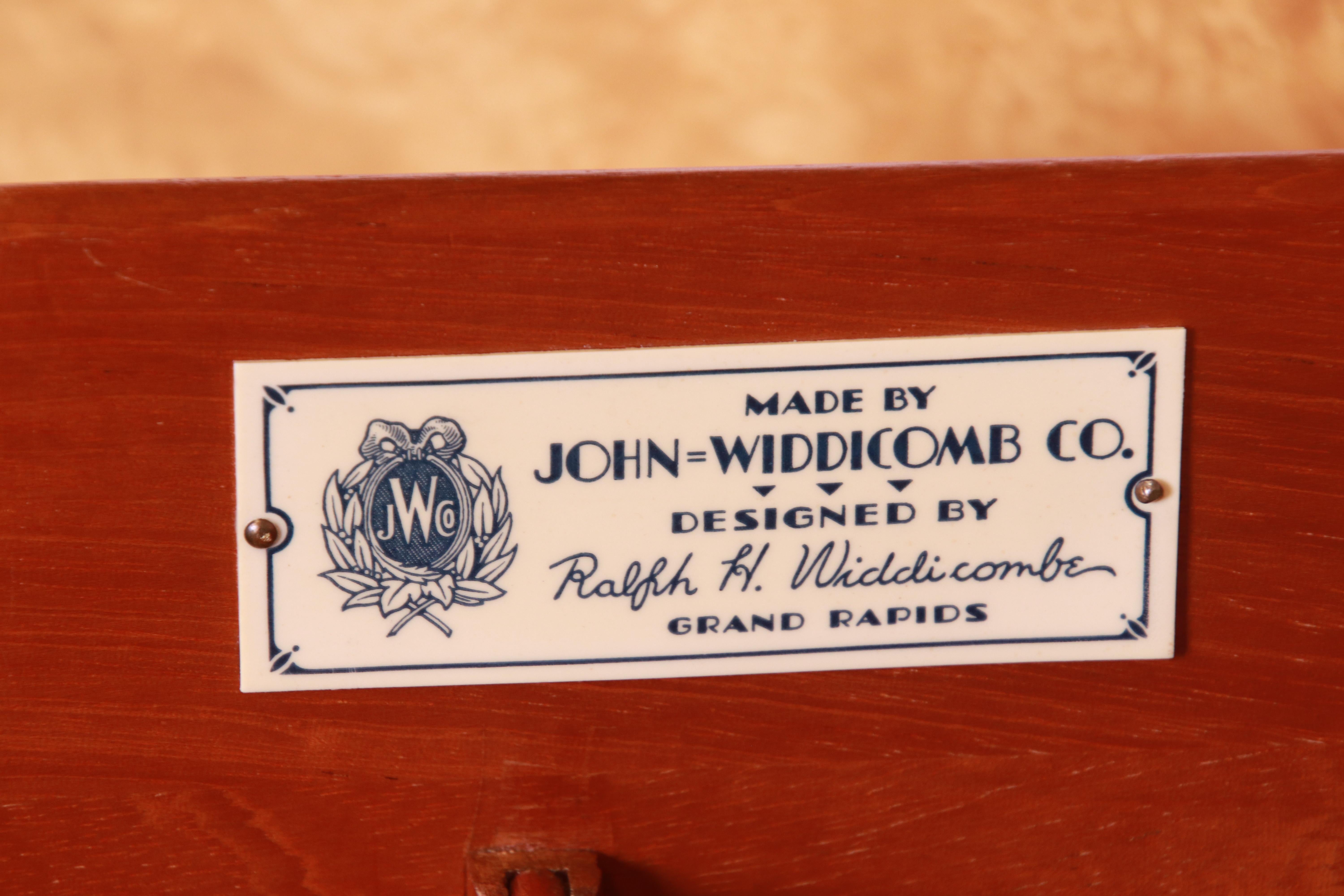 John Widdicomb Art Deco Burl Wood and Walnut Gentleman's Chest, Newly Refinished 8