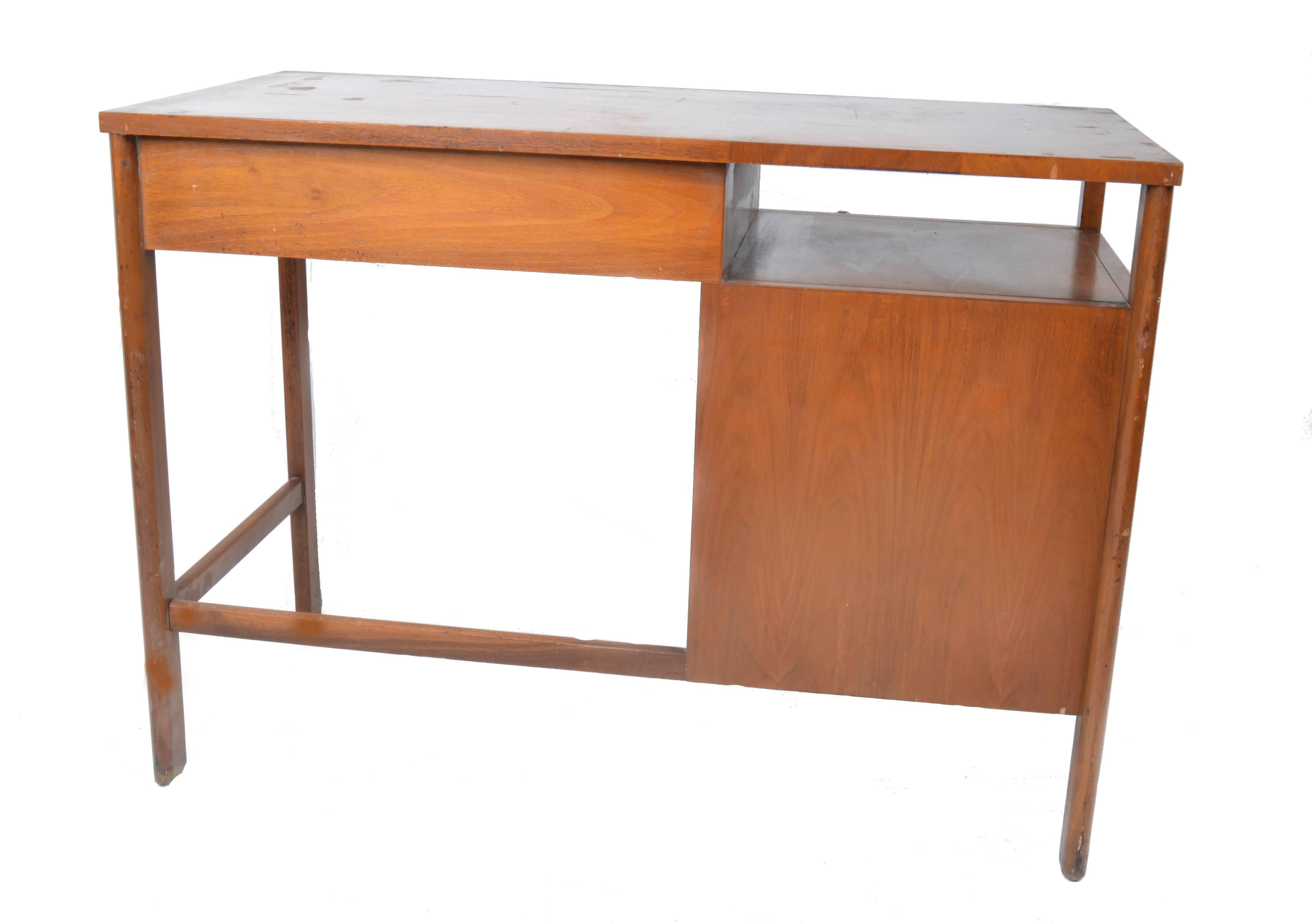 Mid-Century Modern John Widdicomb Desk by Dale Ford