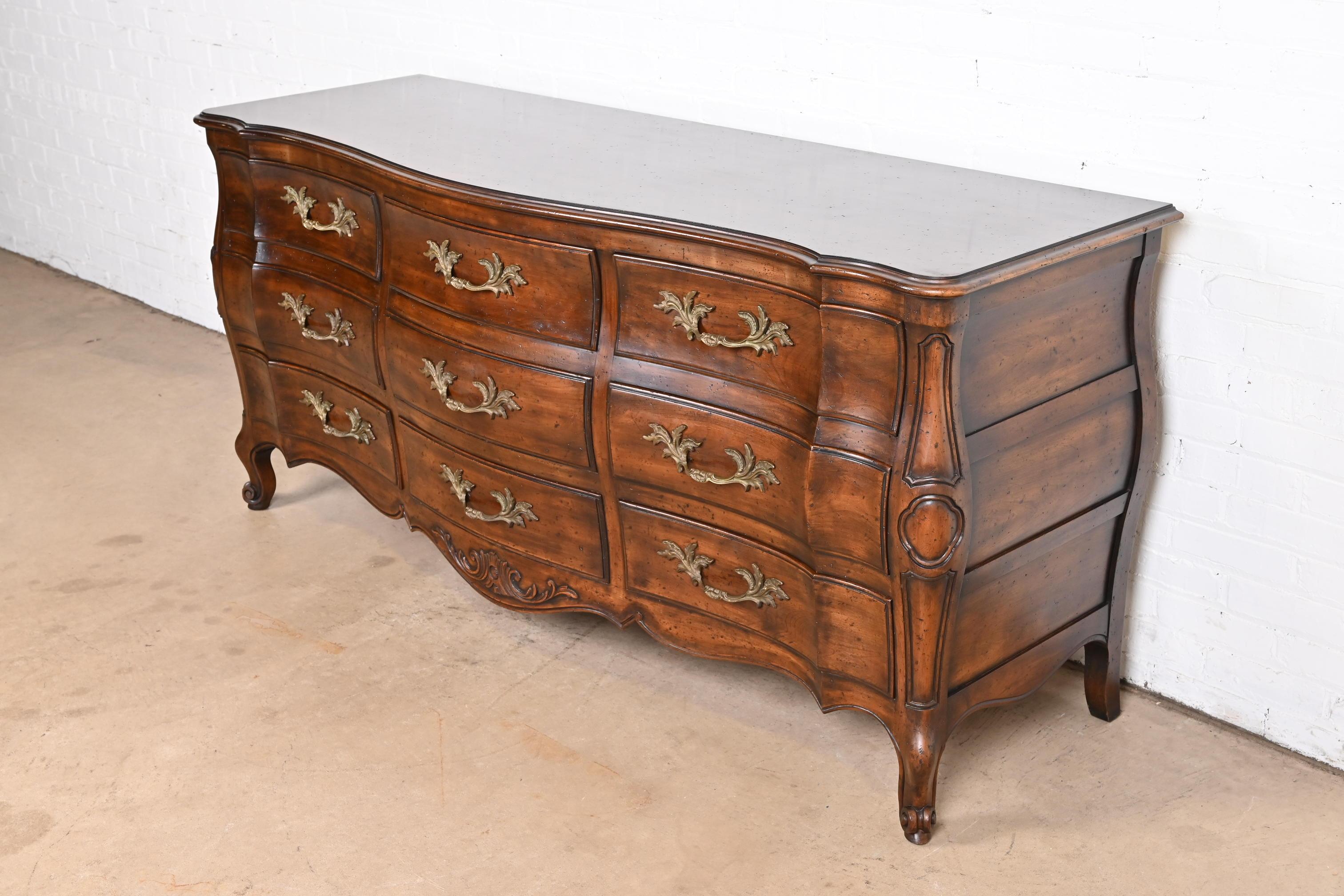 John Widdicomb French Provincial Louis XV Carved Walnut Triple Dresser, 1960s In Good Condition For Sale In South Bend, IN