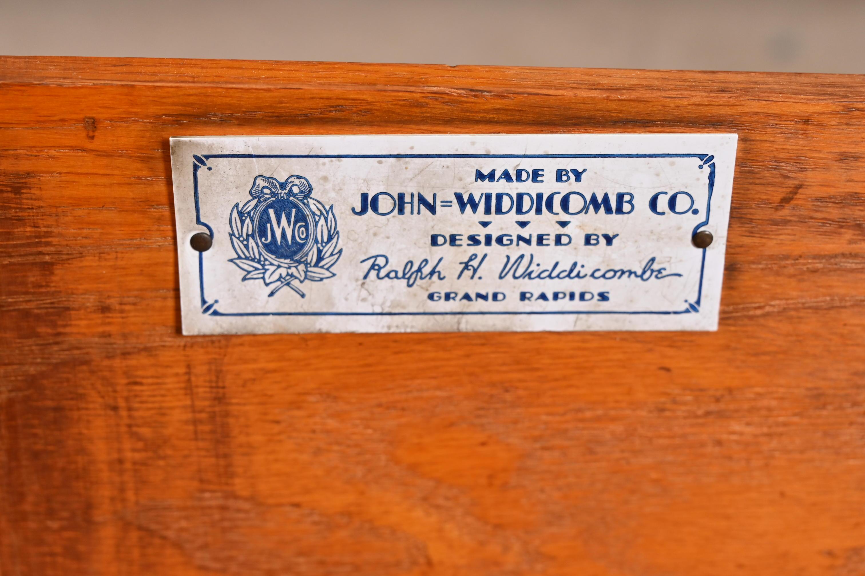 John Widdicomb Französische Provence Louis XV Kirschbaumholz-Kommode mit Marmorplatte im Angebot 6