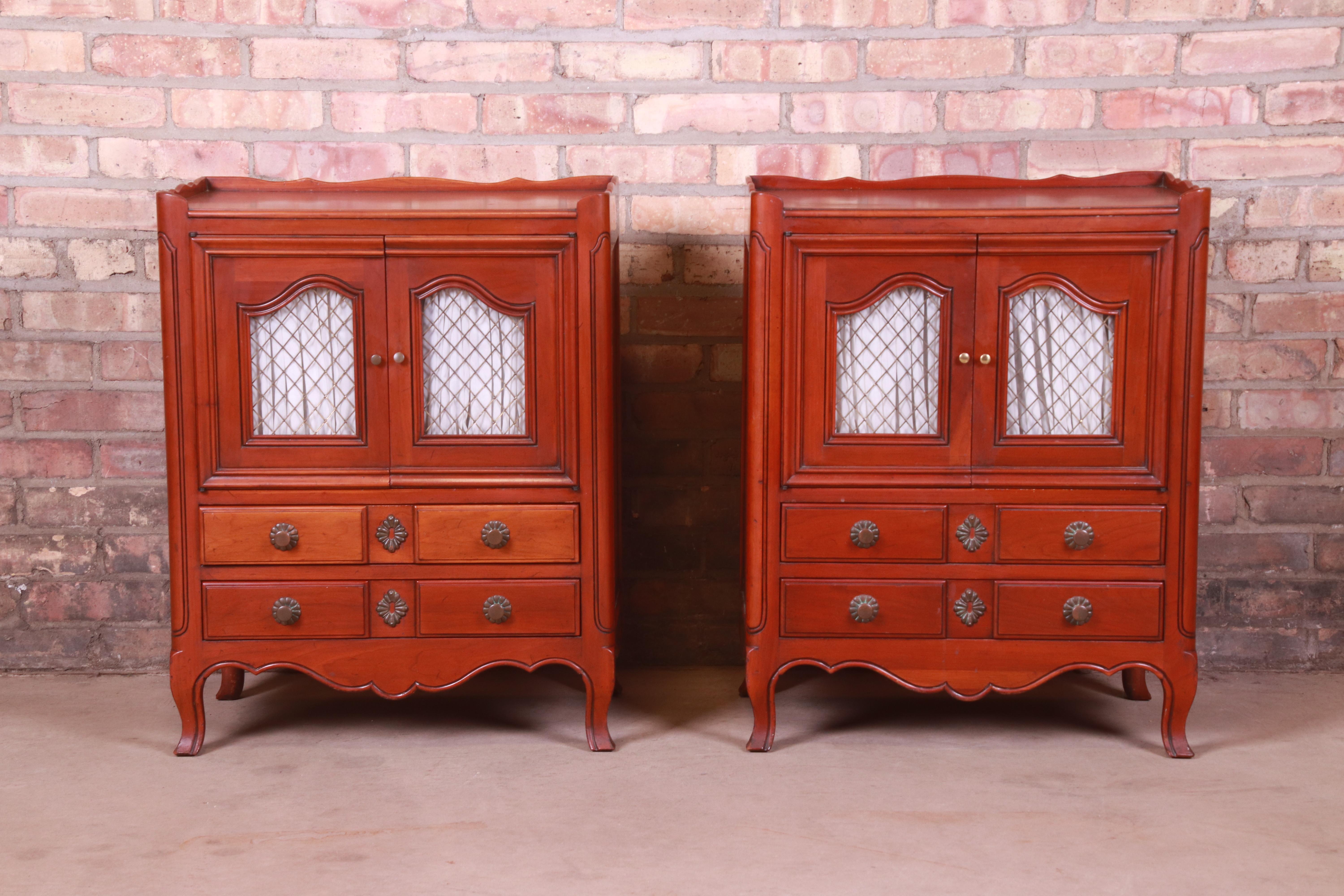 John Widdicomb French Provincial Louis XV Cherry Wood Nightstands, Circa 1940s For Sale 1