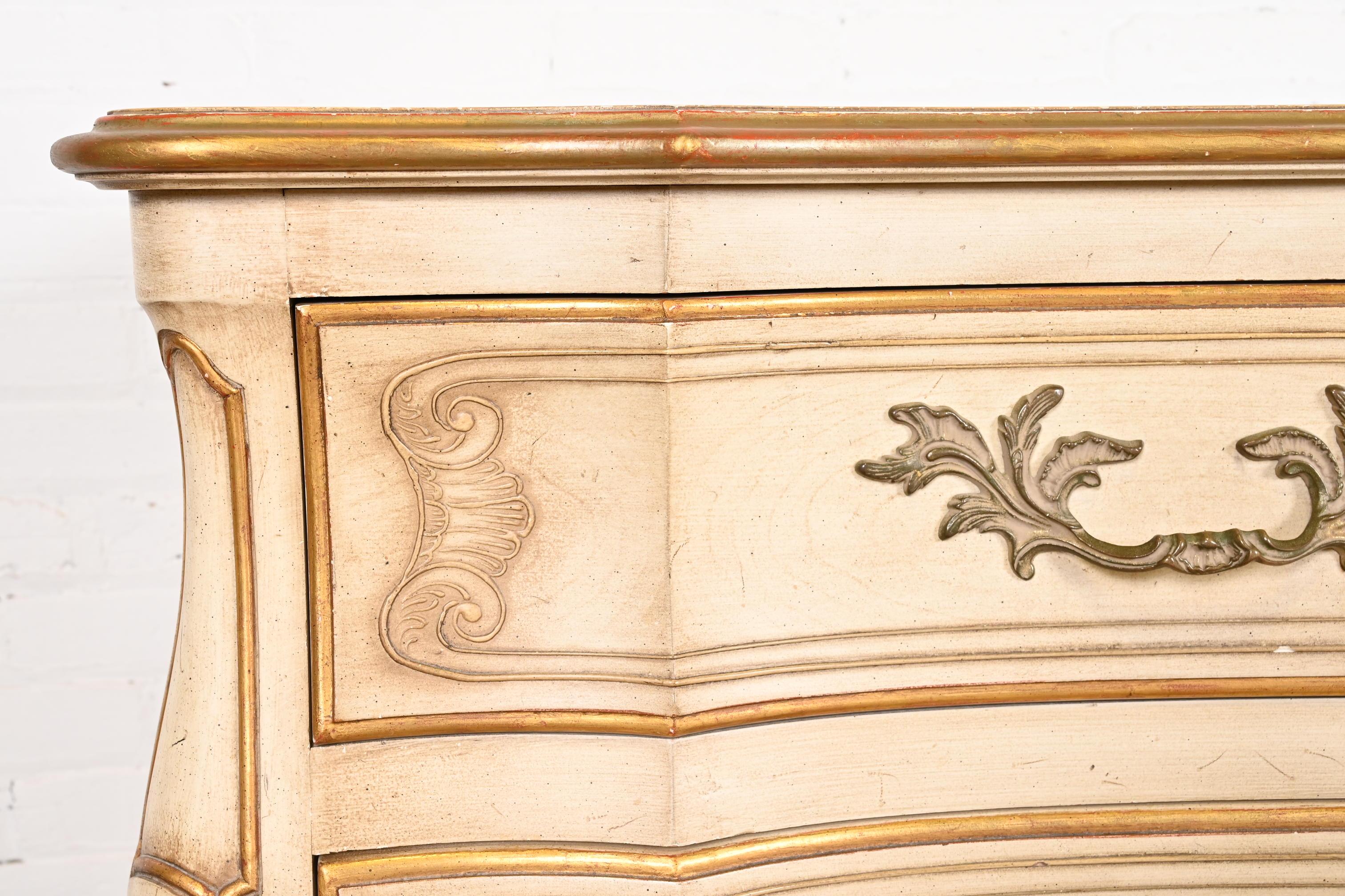 John Widdicomb French Provincial Louis XV Cream Lacquered Parcel Gilt Dresser en vente 9