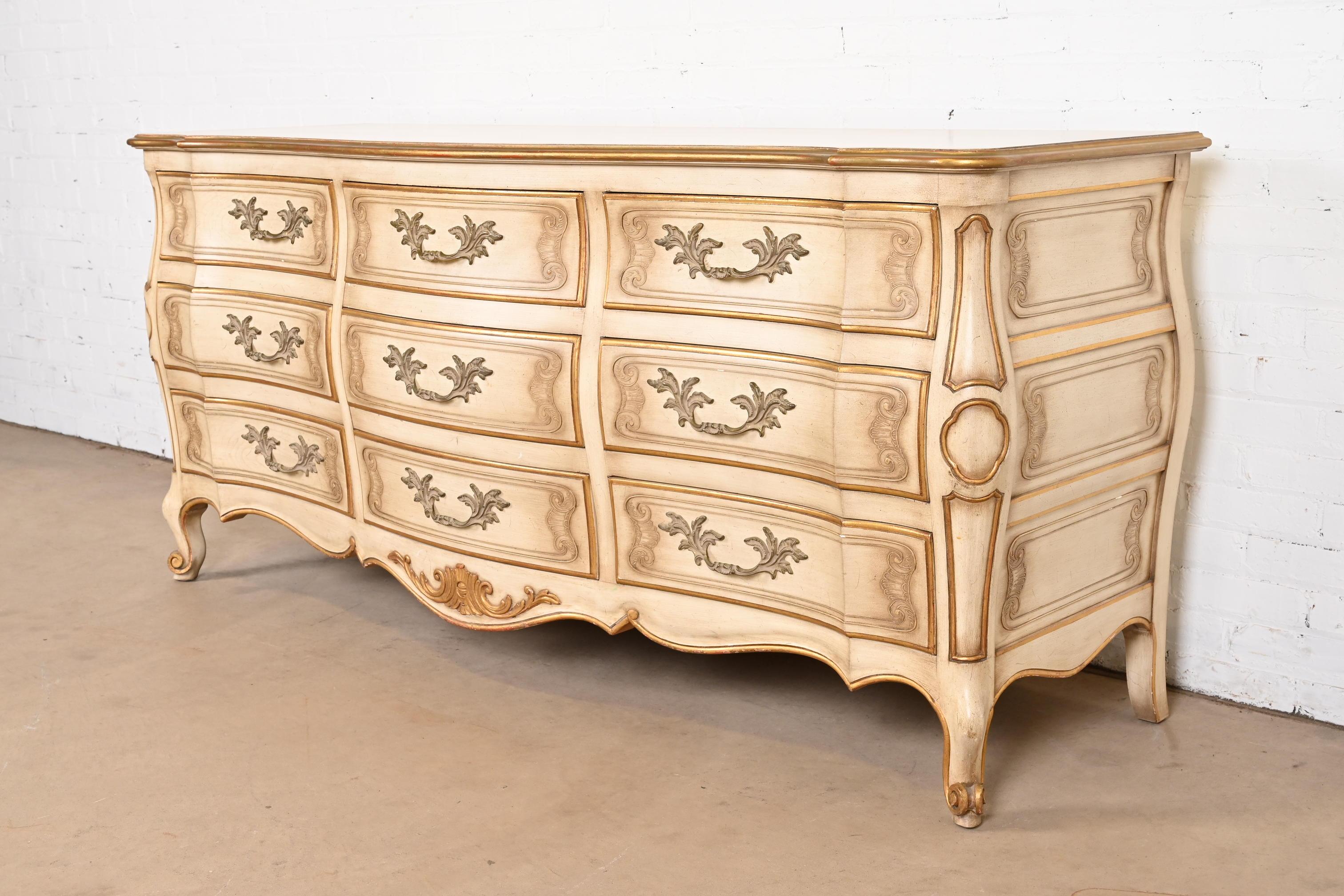 John Widdicomb French Provincial Louis XV Cream Lacquered Parcel Gilt Dresser In Good Condition For Sale In South Bend, IN