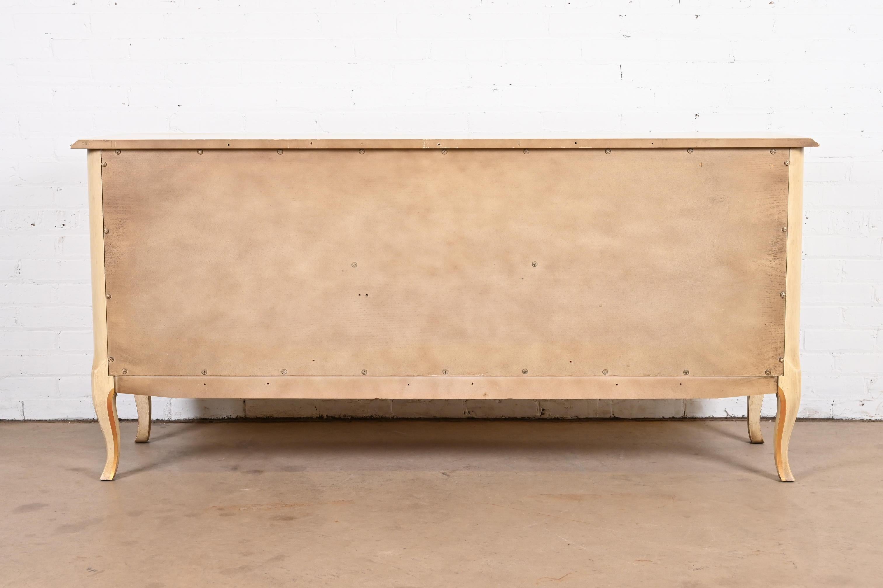 John Widdicomb Französische Provence Louis XV Kommode oder Anrichte, ca. 1950er Jahre 6