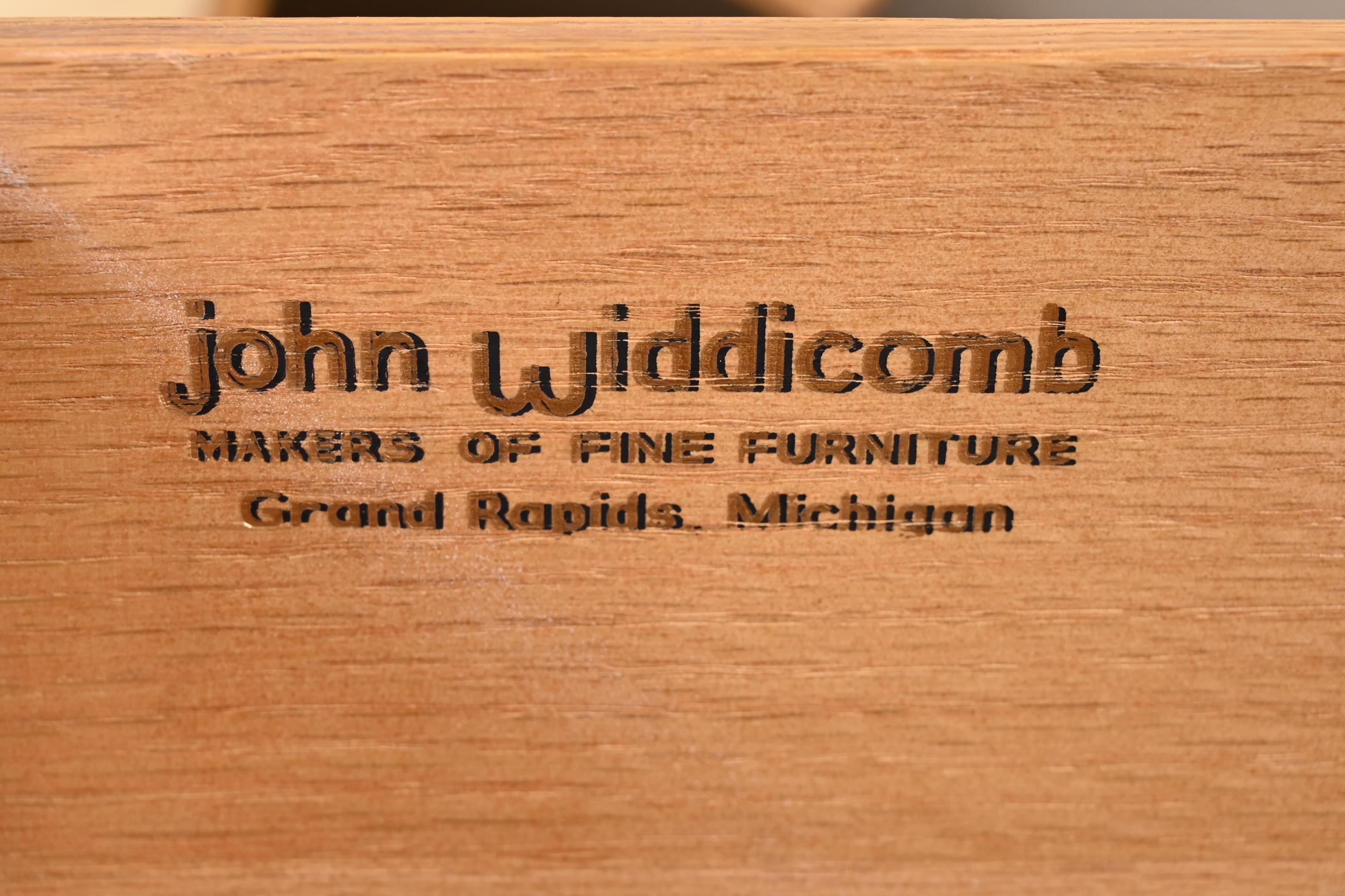 John Widdicomb French Provincial Louis XV Highboy Dresser, 1950s For Sale 10