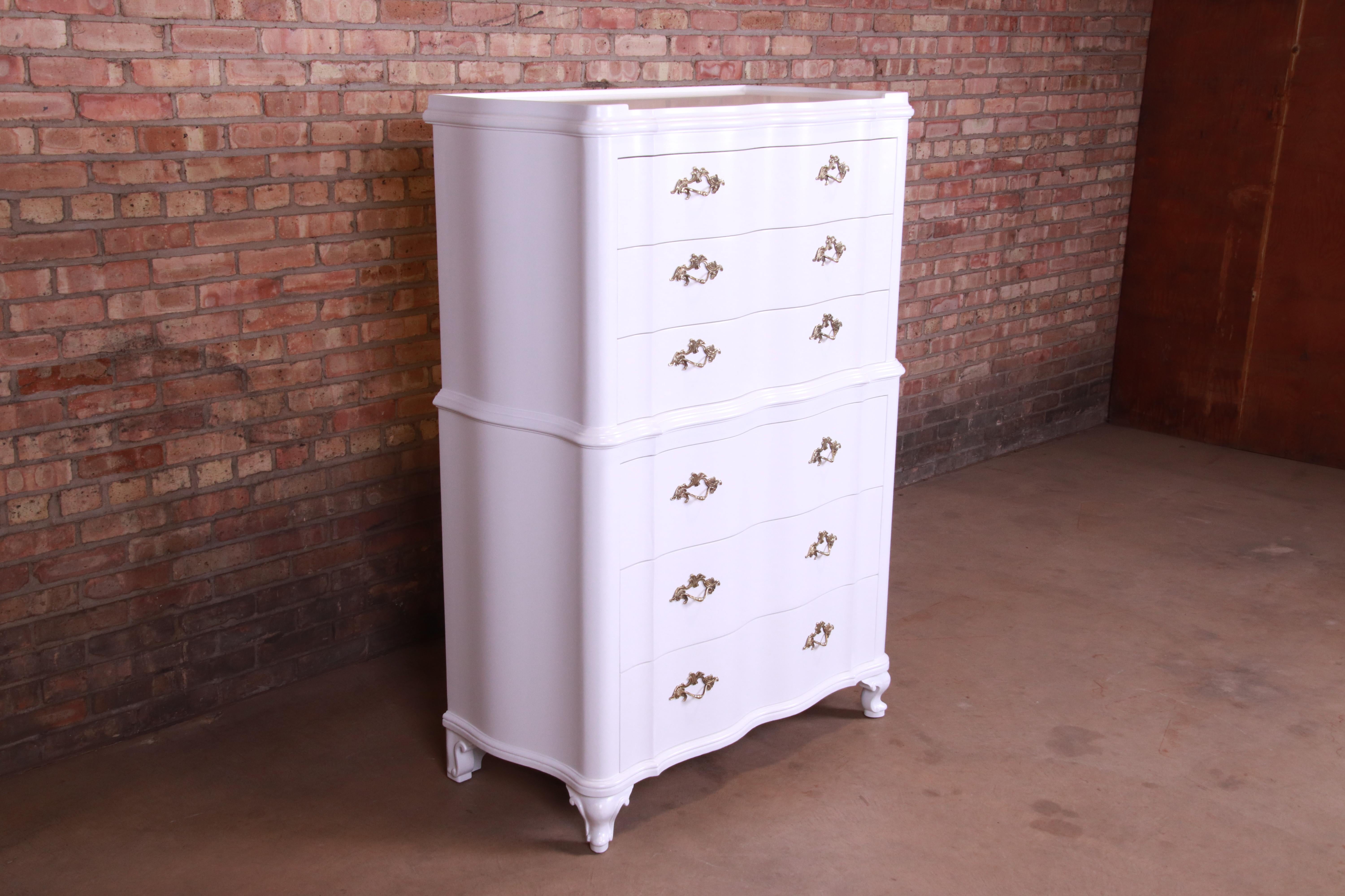 John Widdicomb French Provincial Louis XV Lacquered Highboy Dresser, Refinished In Good Condition For Sale In South Bend, IN