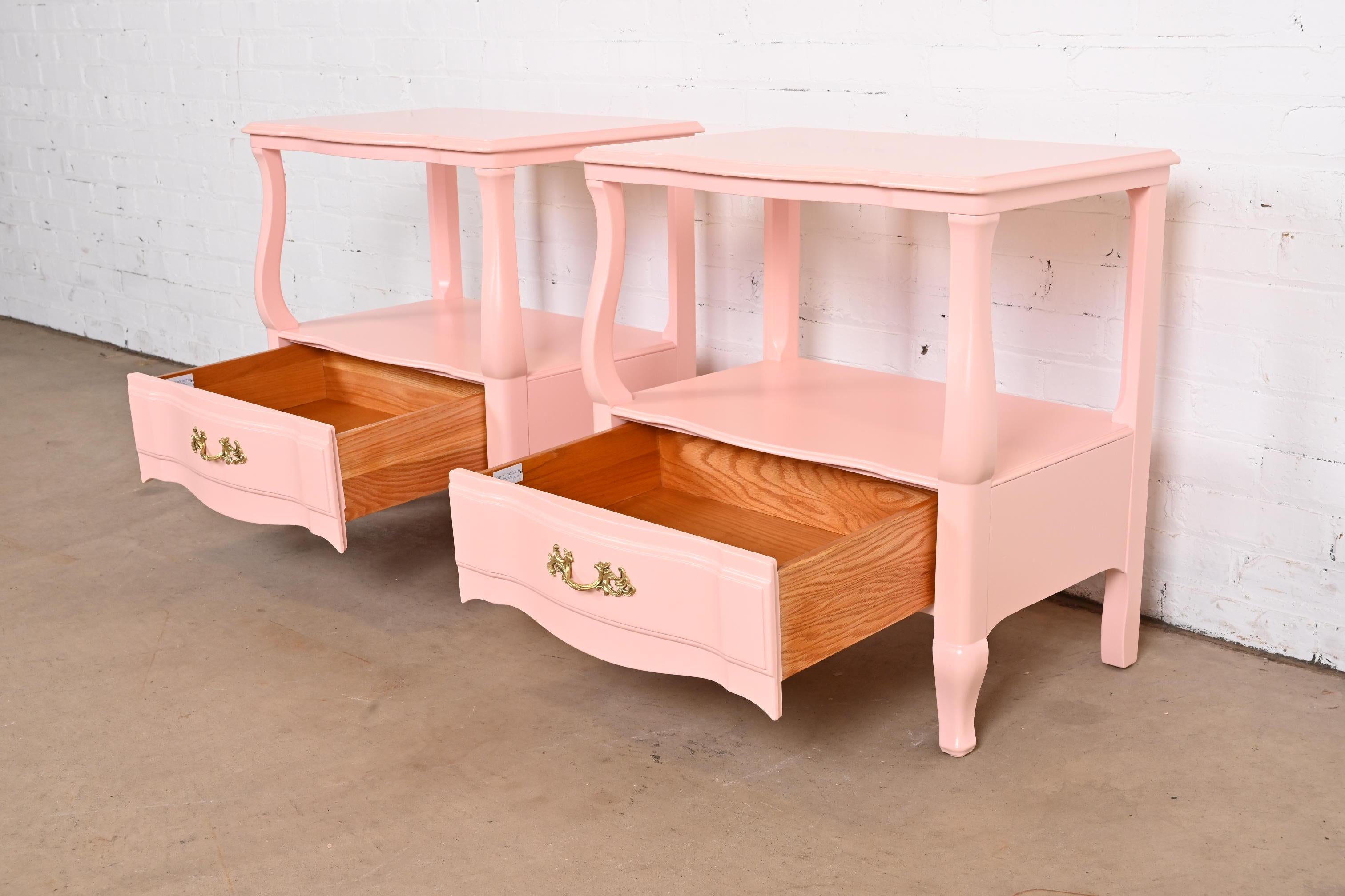 John Widdicomb French Provincial Louis XV Pink Lacquered Nightstands, Pair For Sale 2
