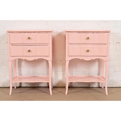 John Widdicomb French Provincial Louis XV Rosa lackierte Nachttische, neu lackiert