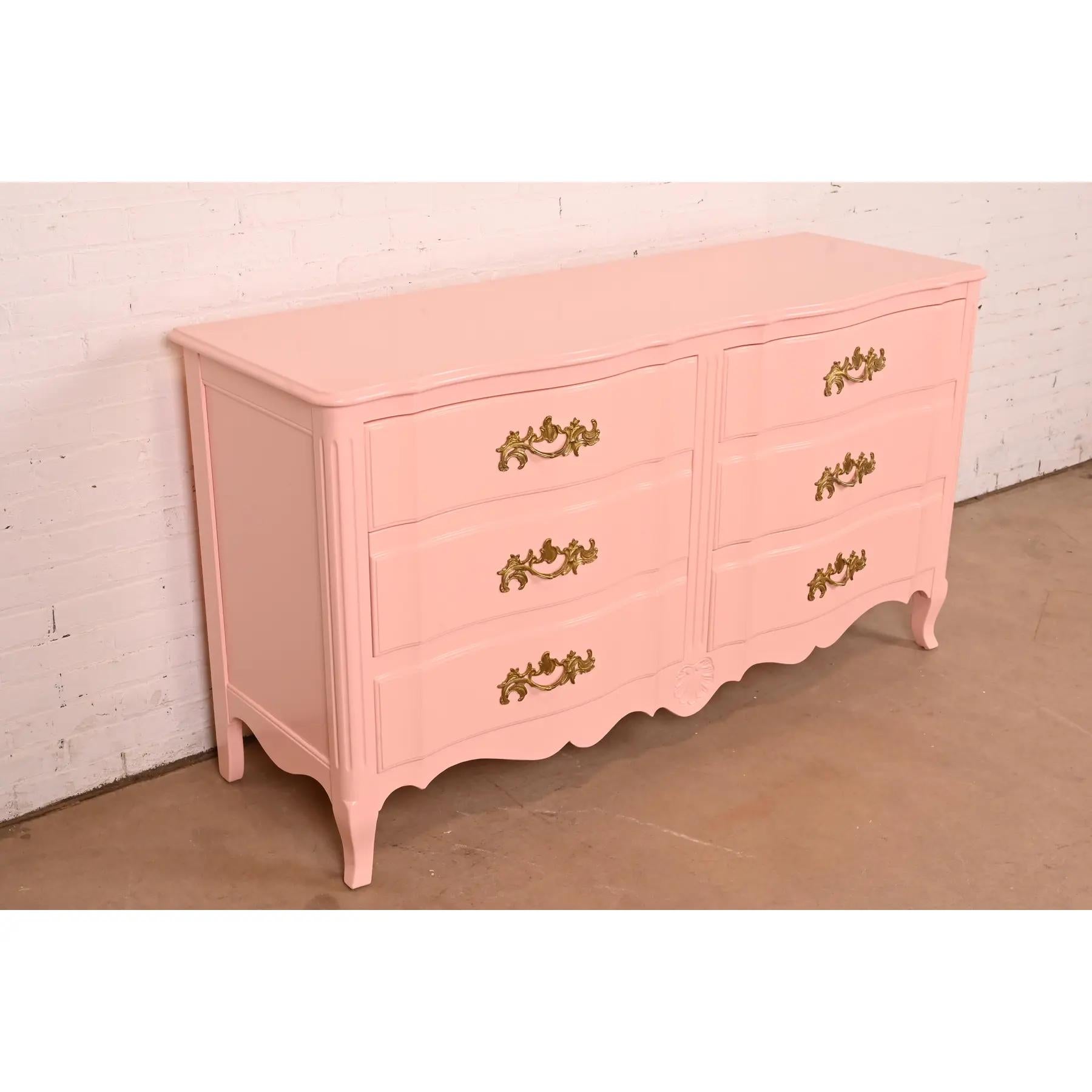 Mid-20th Century John Widdicomb French Provincial Louis XV Pink Lacquered Six-Drawer Dresser For Sale