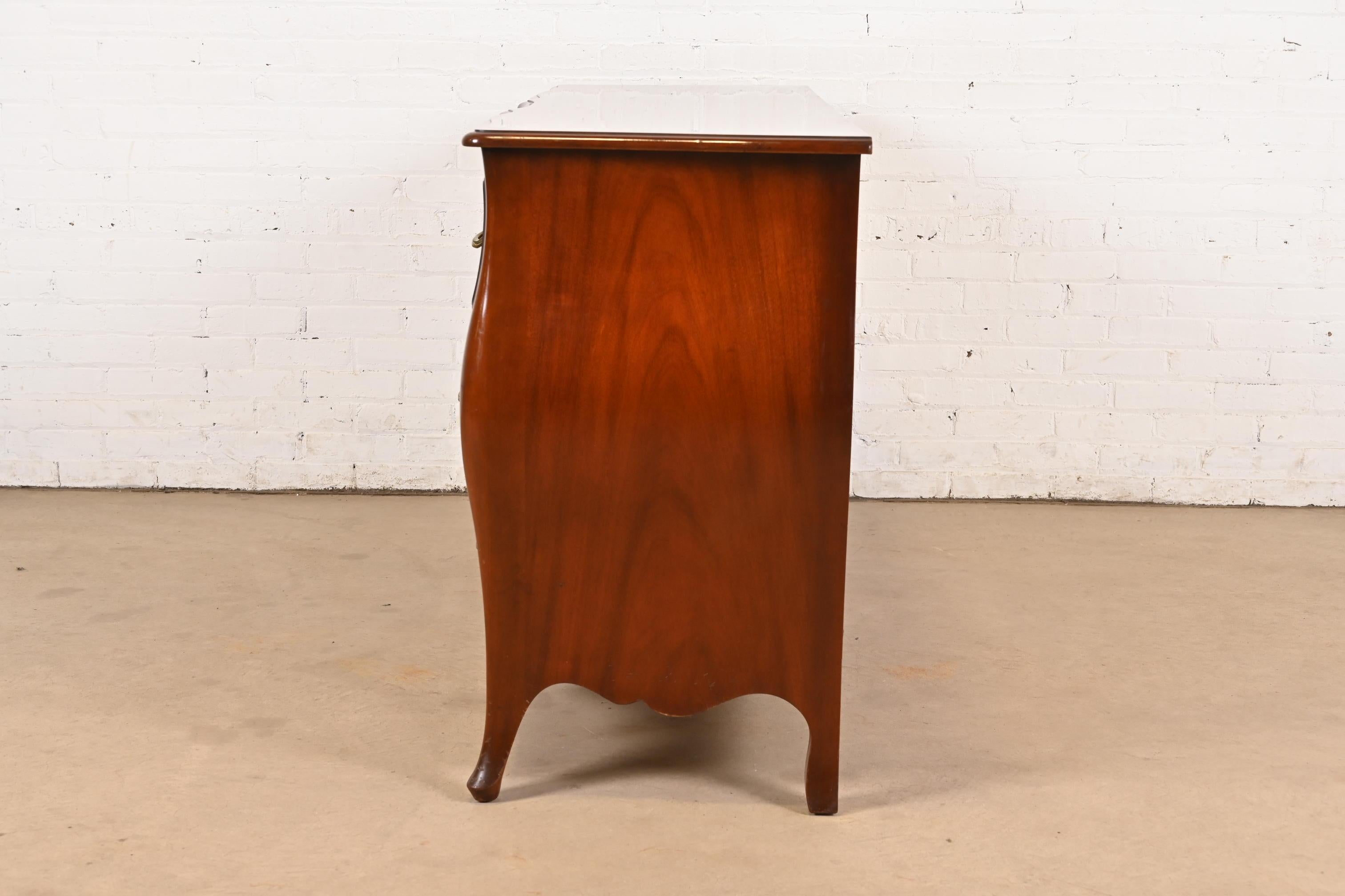 John Widdicomb French Provincial Louis XV Solid Mahogany Nine-Drawer Dresser For Sale 5