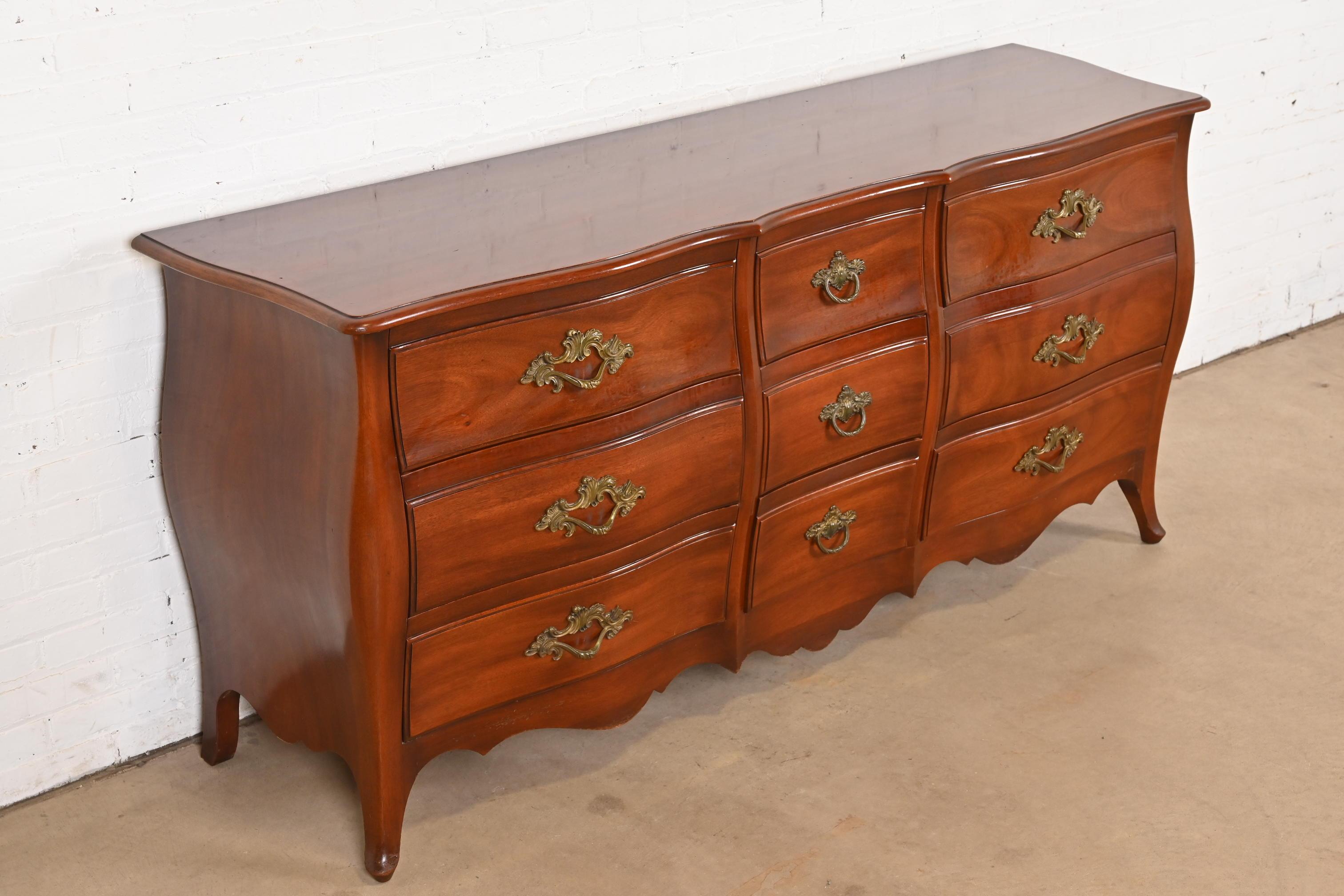 American John Widdicomb French Provincial Louis XV Solid Mahogany Nine-Drawer Dresser For Sale