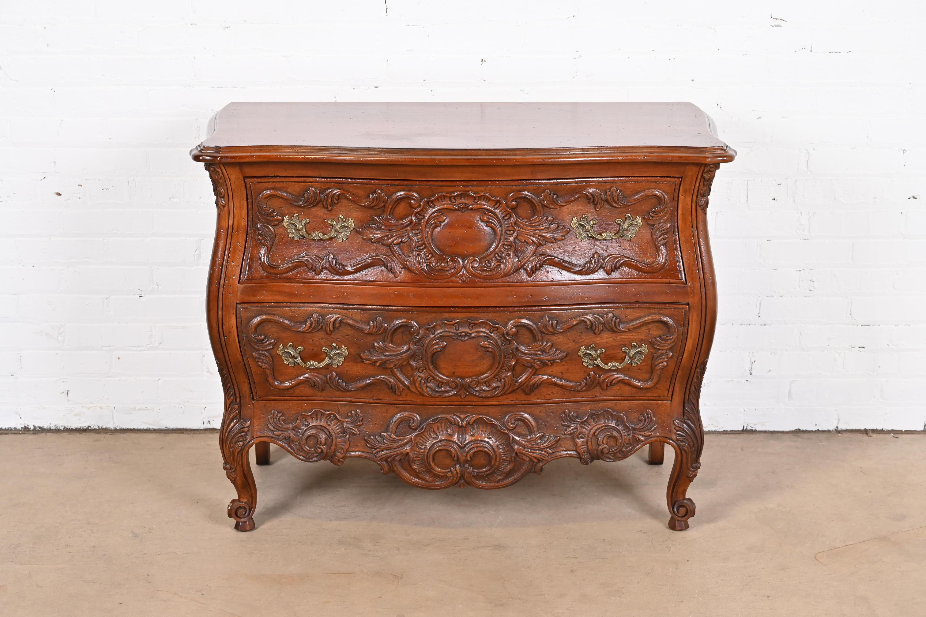 John Widdicomb French Provincial Louis XV Walnut Commode or Chest of Drawers In Good Condition In South Bend, IN