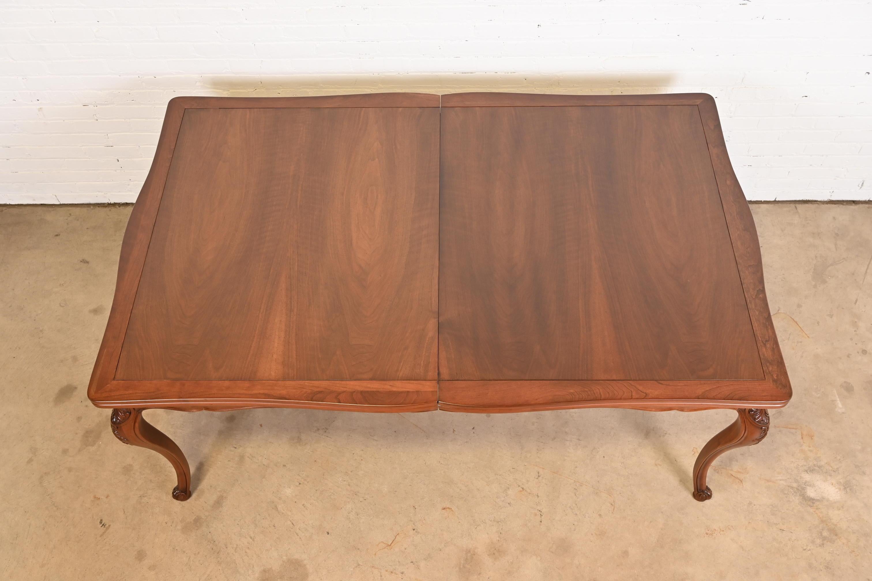John Widdicomb French Provincial Louis XV Walnut Dining Table, Newly Refinished For Sale 10