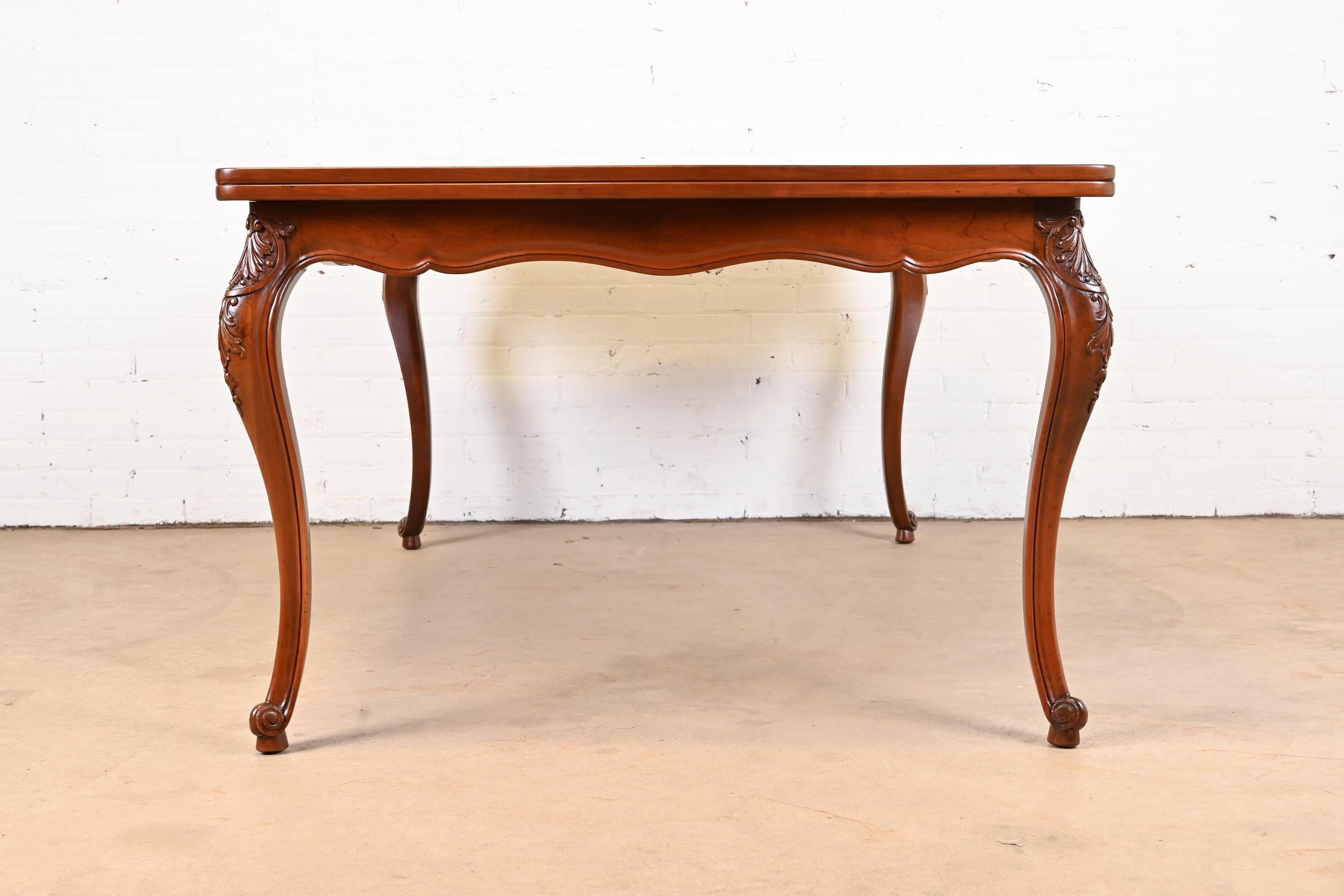 John Widdicomb French Provincial Louis XV Walnut Dining Table, Newly Refinished For Sale 13