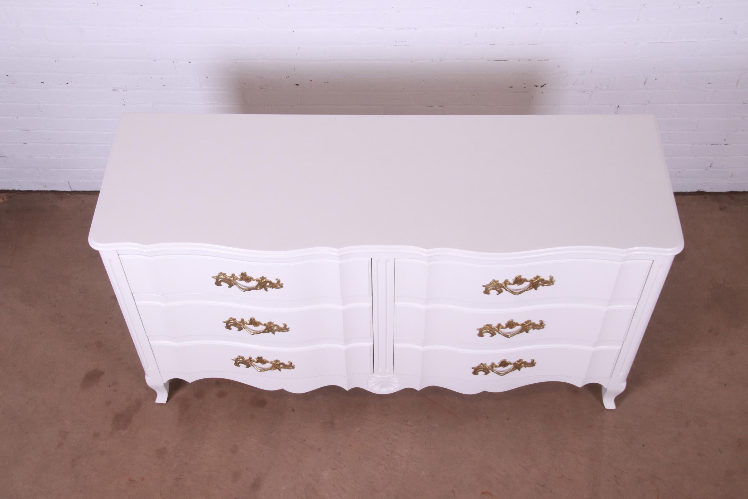 John Widdicomb French Provincial Louis XV White Lacquered Dresser, Refinished For Sale 4