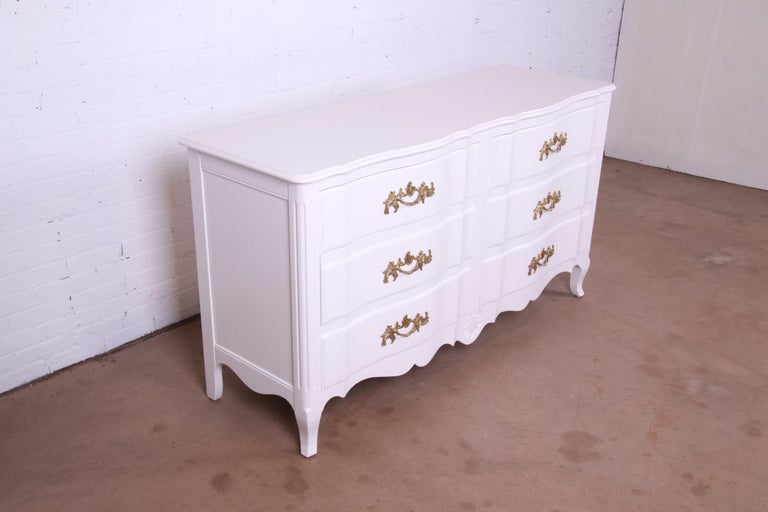20th Century John Widdicomb French Provincial Louis XV White Lacquered Dresser, Refinished For Sale