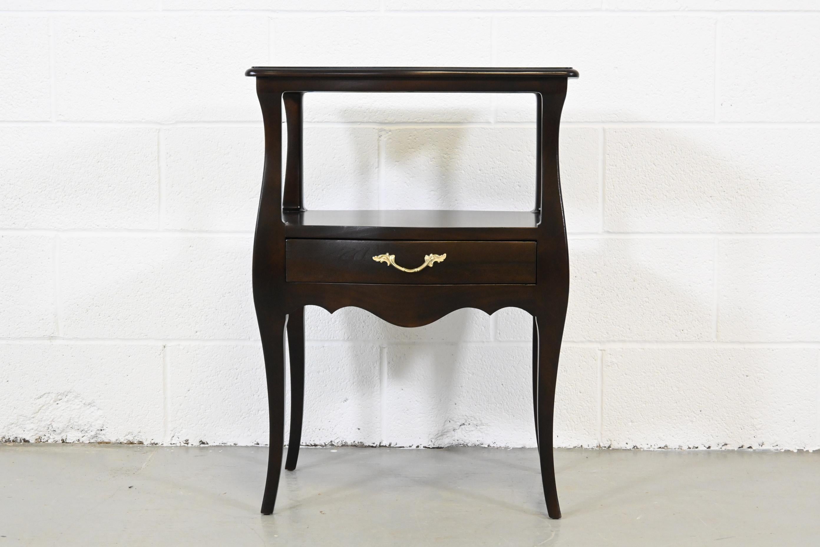 John Widdicomb French Provincial Nightstands - Set of 2 For Sale 3