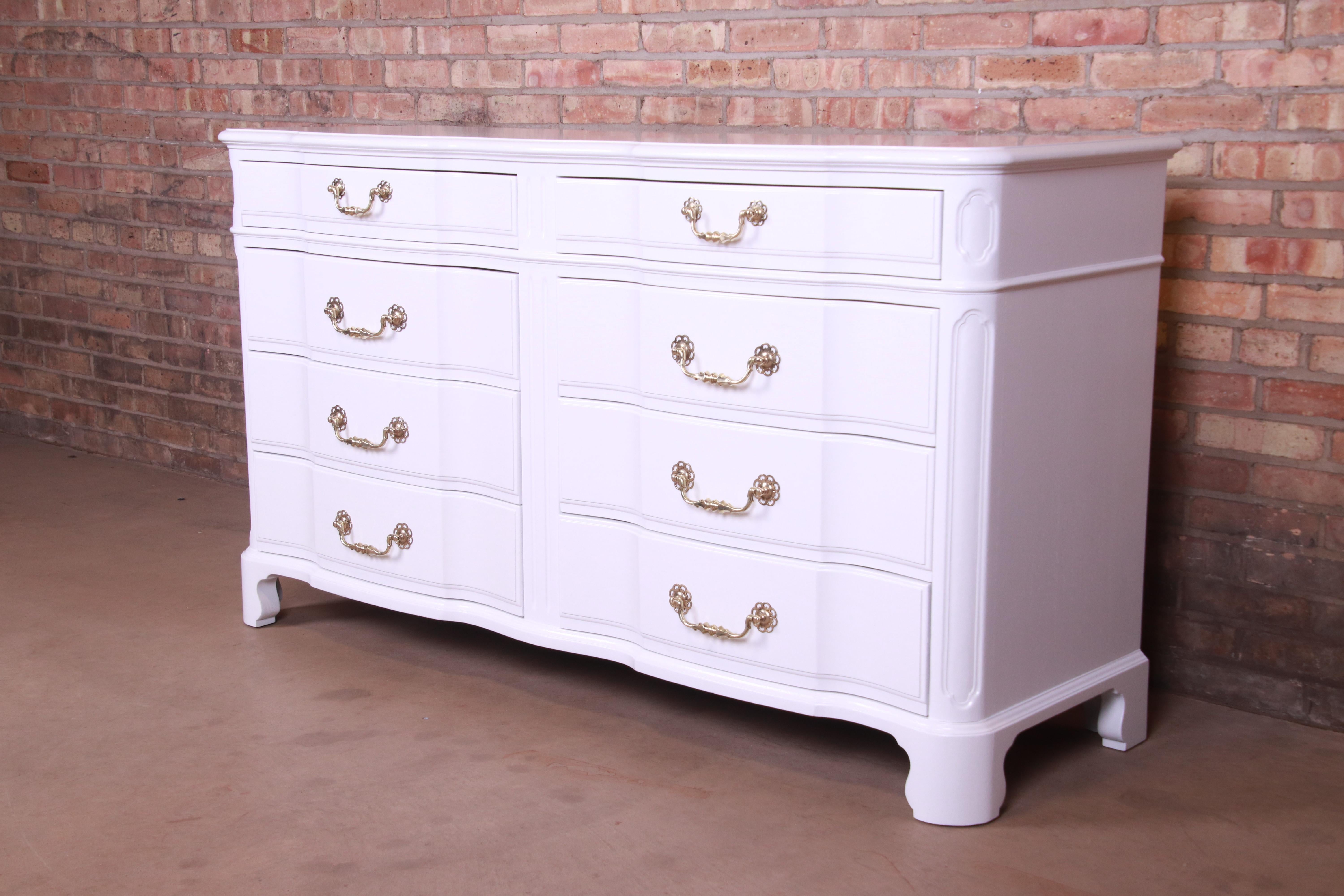 John Widdicomb French Provincial White Lacquered Dresser, Newly Refinished In Good Condition For Sale In South Bend, IN