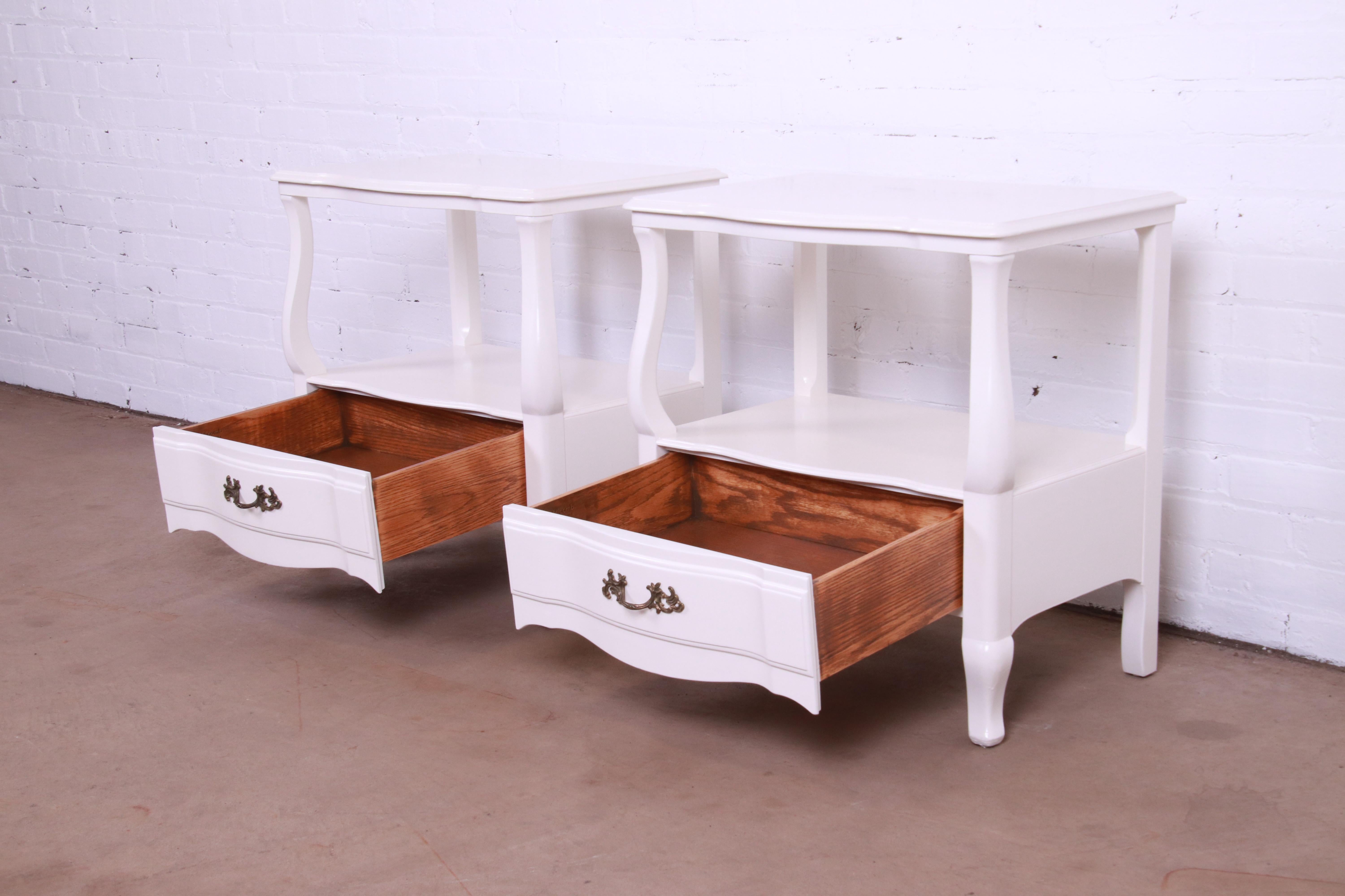20th Century John Widdicomb French Provincial White Lacquered Nightstands, Newly Refinished For Sale