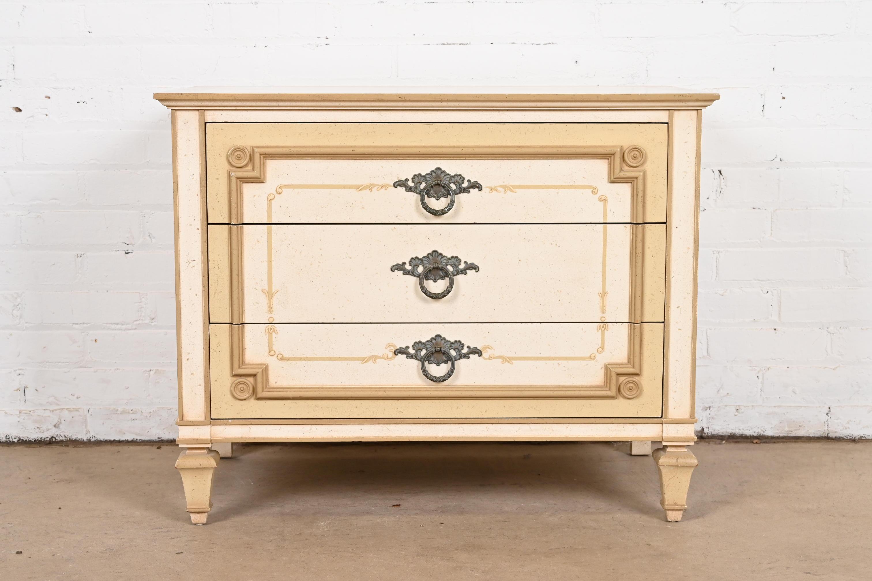 John Widdicomb French Regency Louis XVI Painted Bachelor Chest, Circa 1960s In Good Condition In South Bend, IN