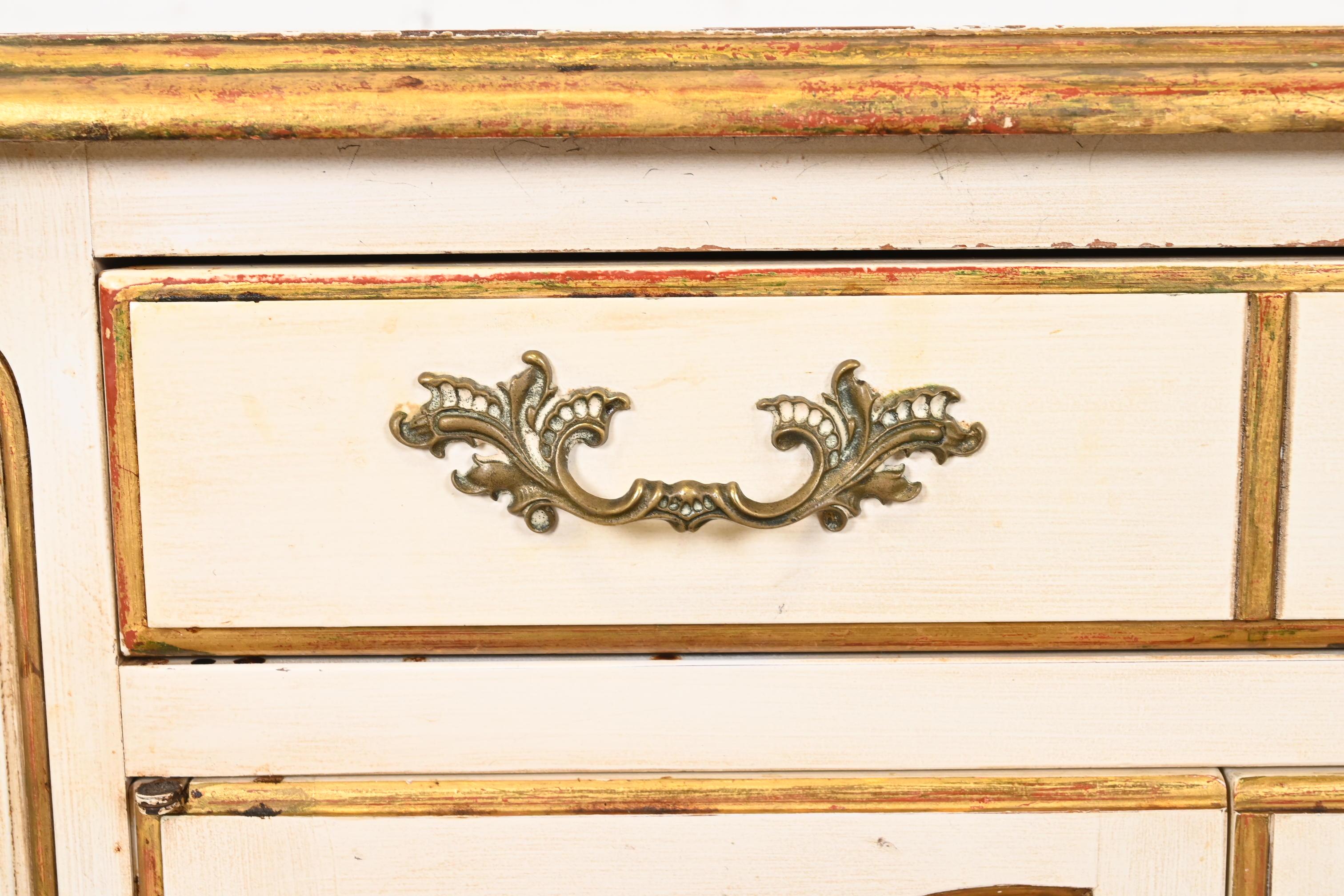 John Widdicomb French Rococo Louis XV Cream Lacquered & Parcel Gilt Nightstands For Sale 1