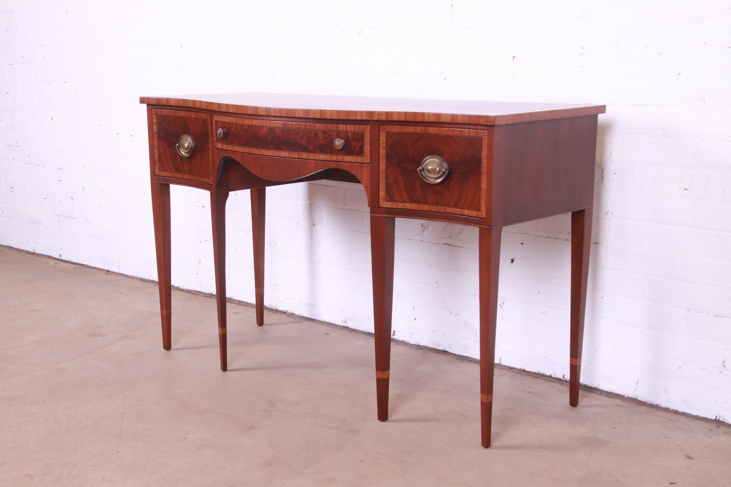 Mid-20th Century John Widdicomb Georgian Banded Mahogany Serpentine Sideboard, Newly Refinished For Sale