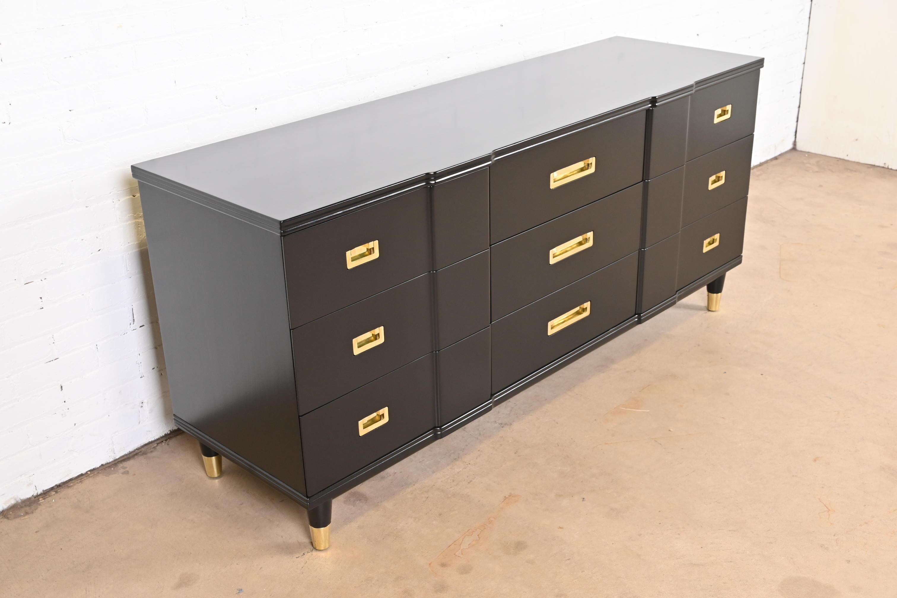 John Widdicomb Hollywood Regency Black Lacquered Dresser, Newly Refinished In Good Condition For Sale In South Bend, IN