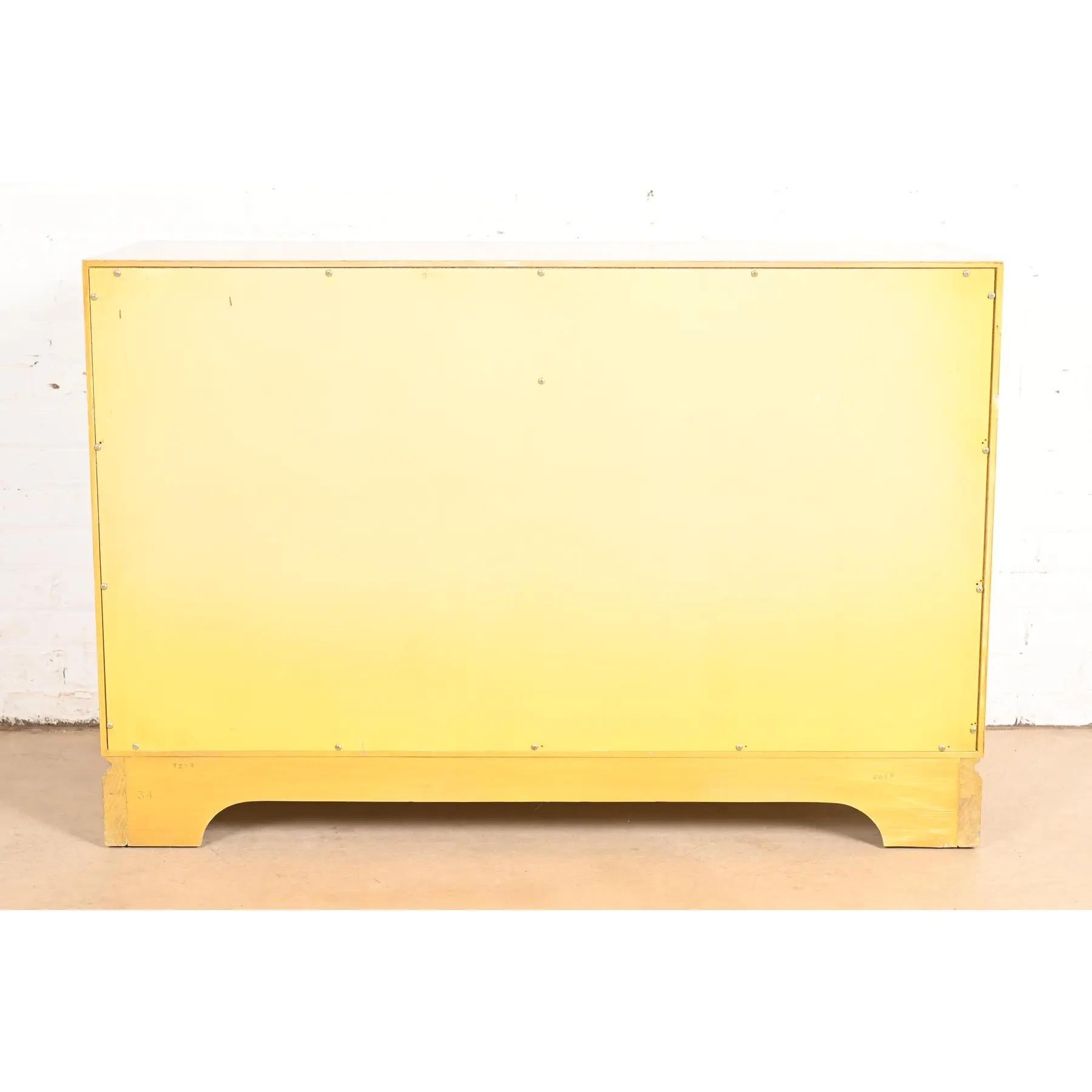 John Widdicomb Hollywood Regency Chinoiserie Hand-Painted Lacquered Bar Cabinet For Sale 9