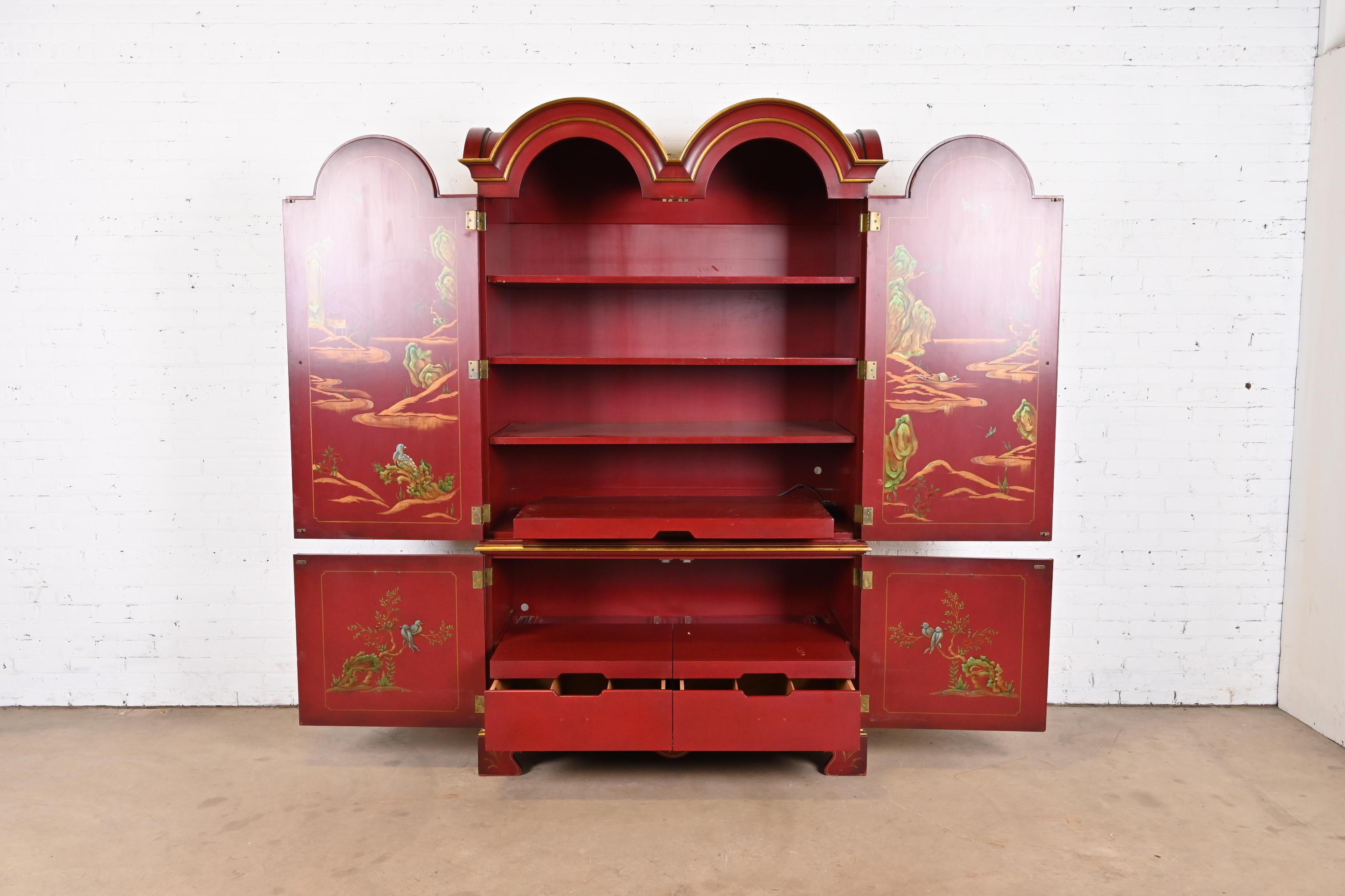 Armario o cabinet John Widdicomb de la Chinoiserie de la Regencia de Hollywood lacado en rojo Latón en venta