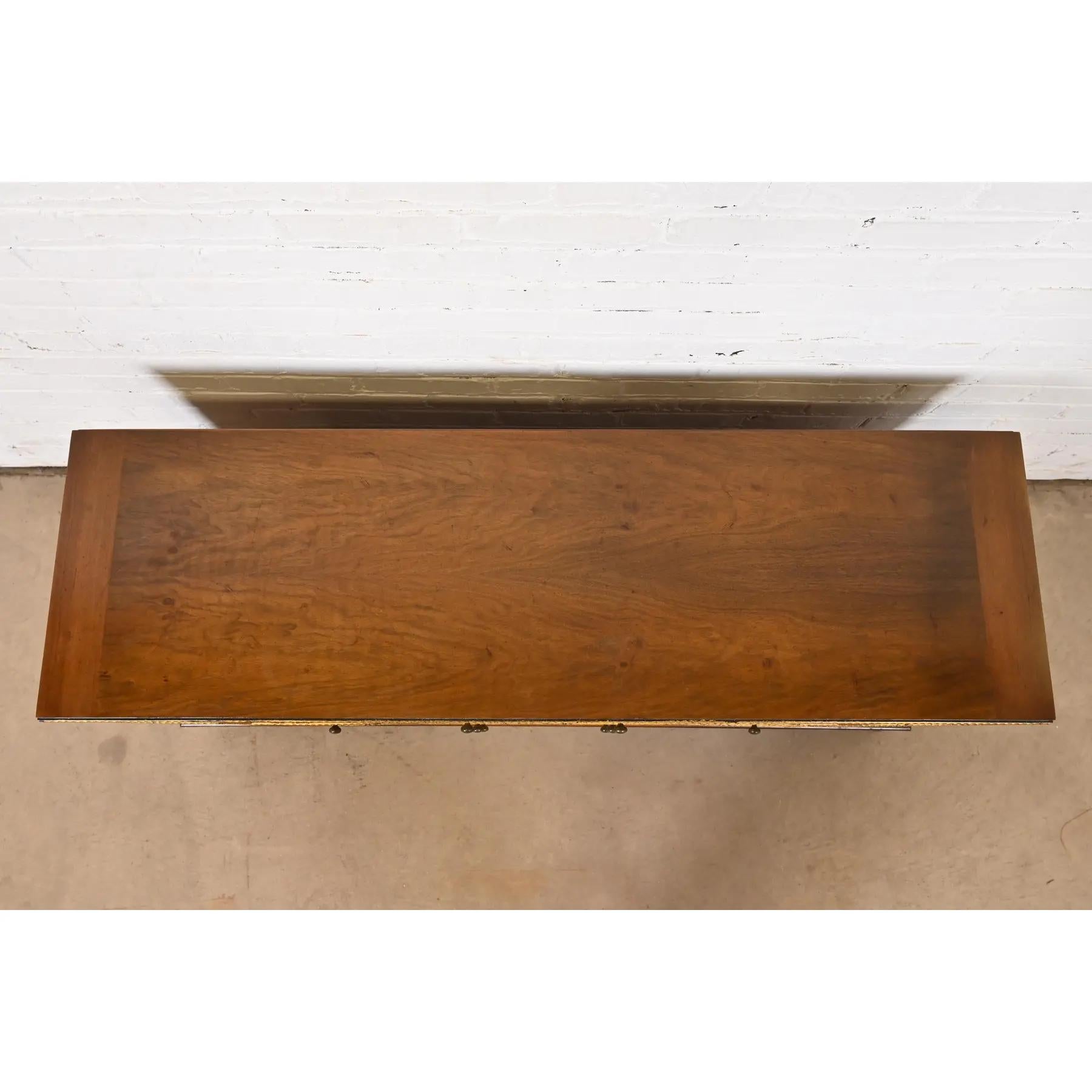 John Widdicomb Mediterrane Treasure Chest Niedrige Anrichte, 1960er Jahre im Angebot 3