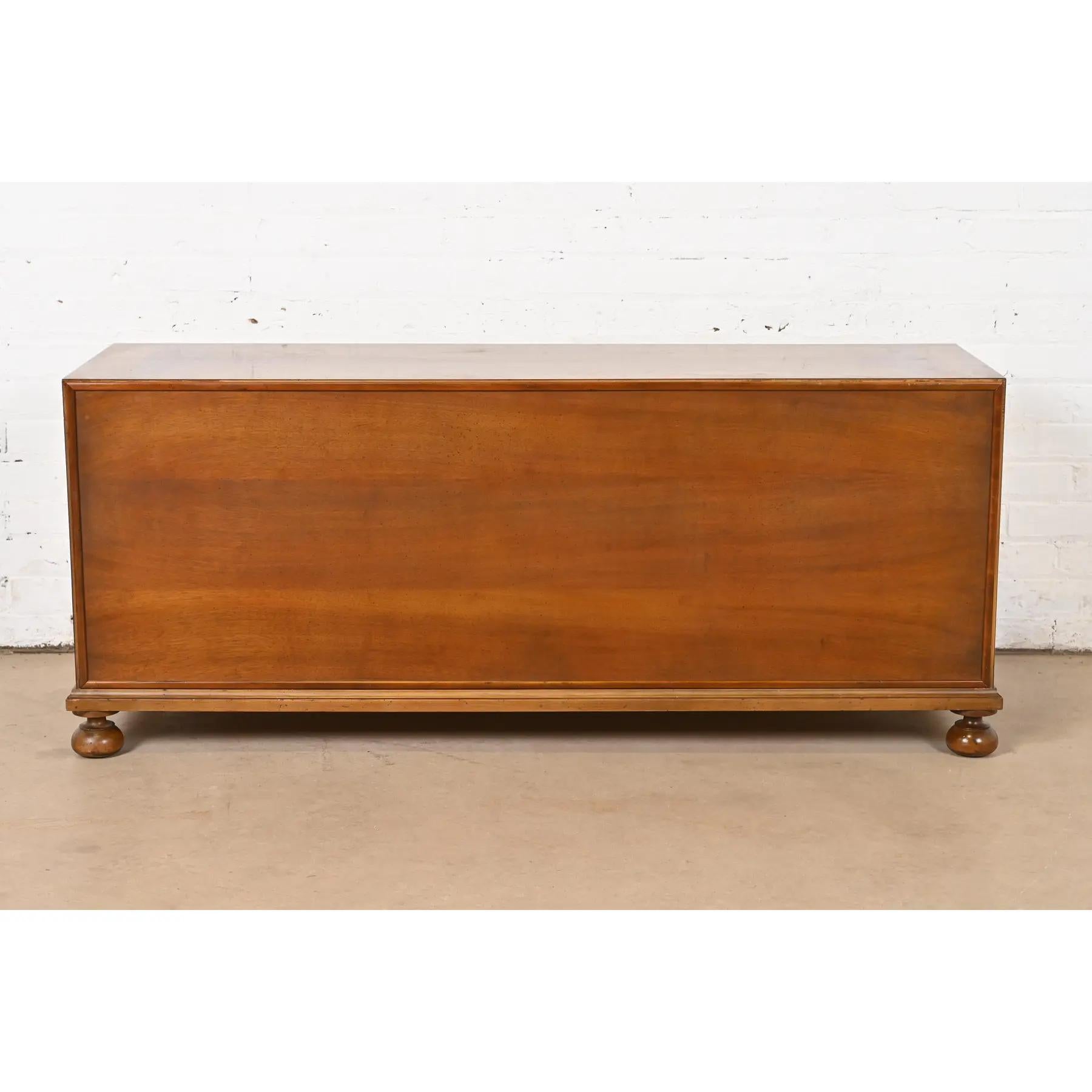 John Widdicomb Mediterrane Treasure Chest Niedrige Anrichte, 1960er Jahre im Angebot 5