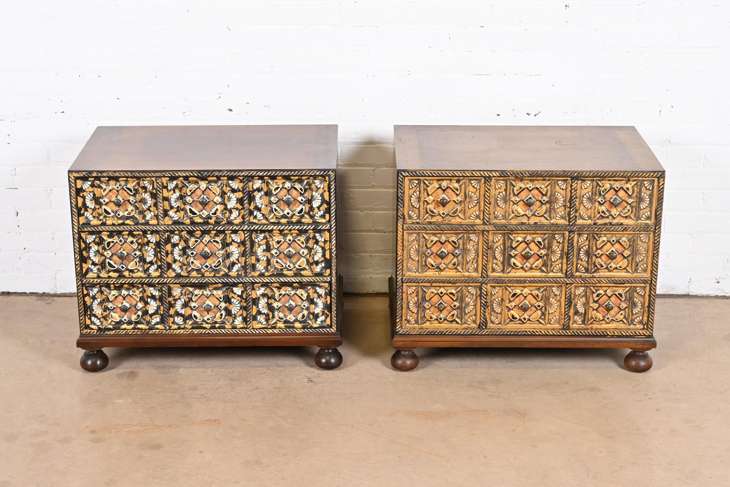 A gorgeous pair of mid-century Mediterranean style chests of drawers or bedside chests

By John Widdicomb

USA, 1960s

Mahogany cases, with intricately carved hand-painted and gold gilt mosaic style drawer fronts.

Measures: 27.5