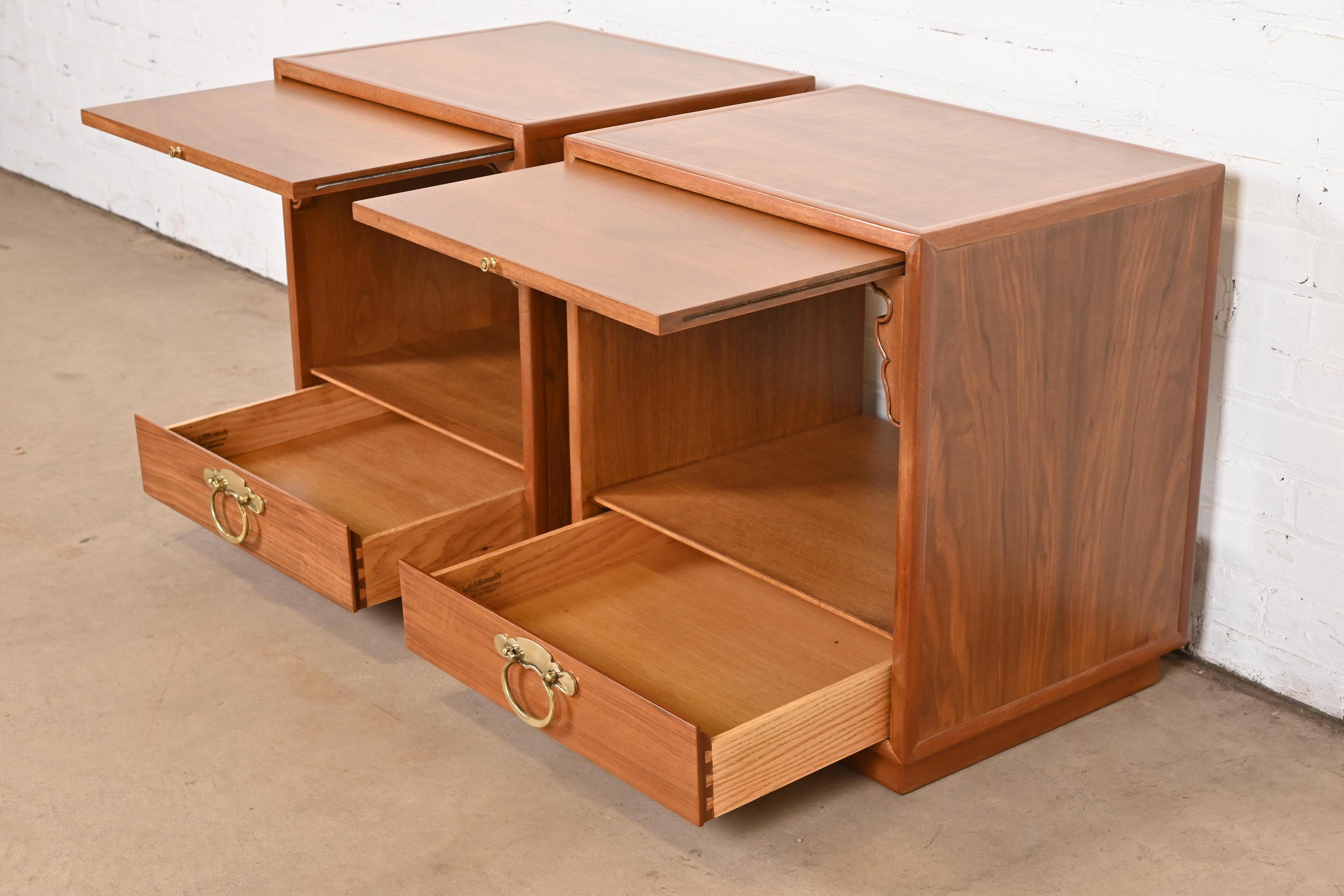 John Widdicomb Mid-Century Chinoiserie Burled Walnut Nightstands, Refinished For Sale 2