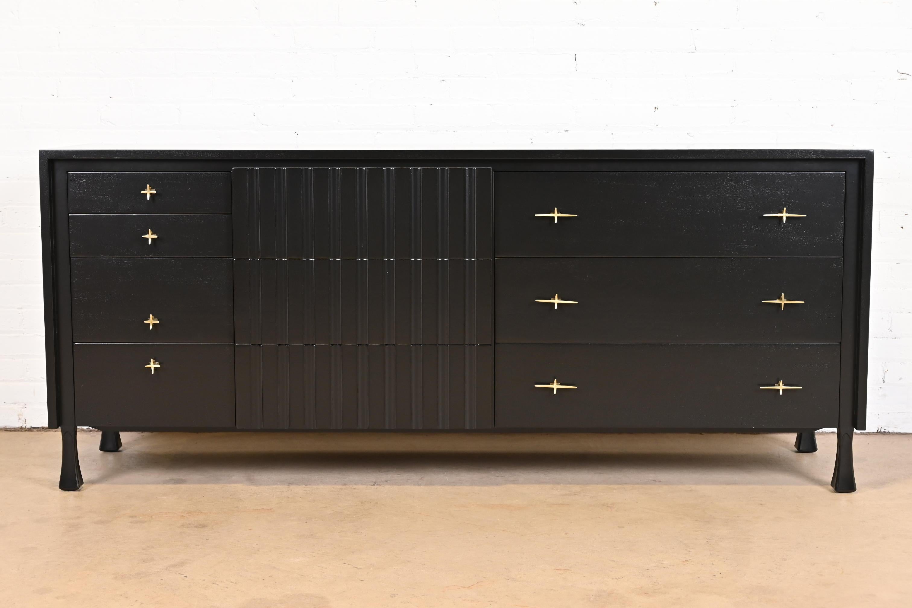 John Widdicomb Mid-Century Modern Black Lacquered Dresser, Newly Refinished In Good Condition In South Bend, IN