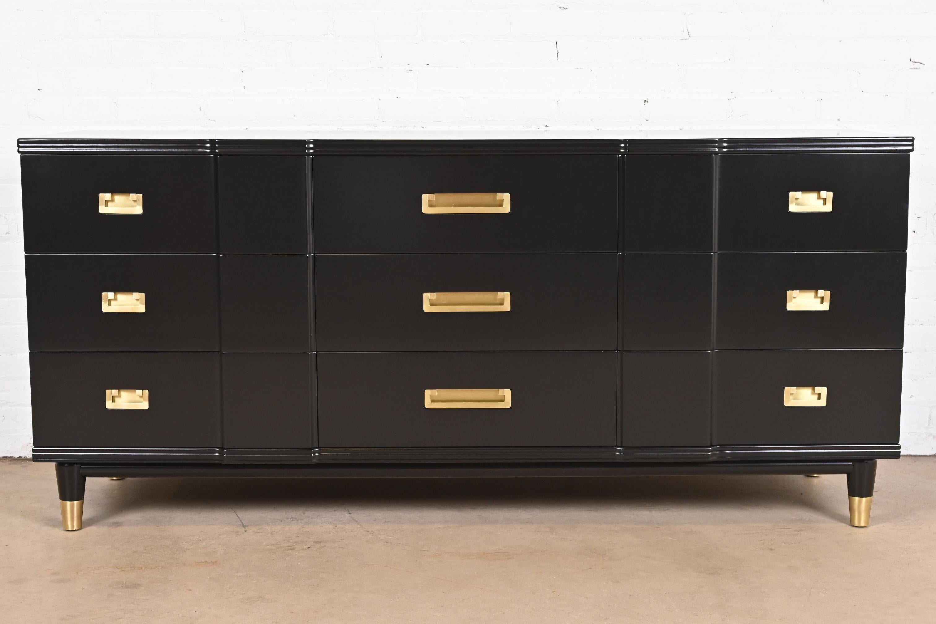 John Widdicomb Mid-Century Modern Black Lacquered Dresser, Newly Refinished In Good Condition For Sale In South Bend, IN