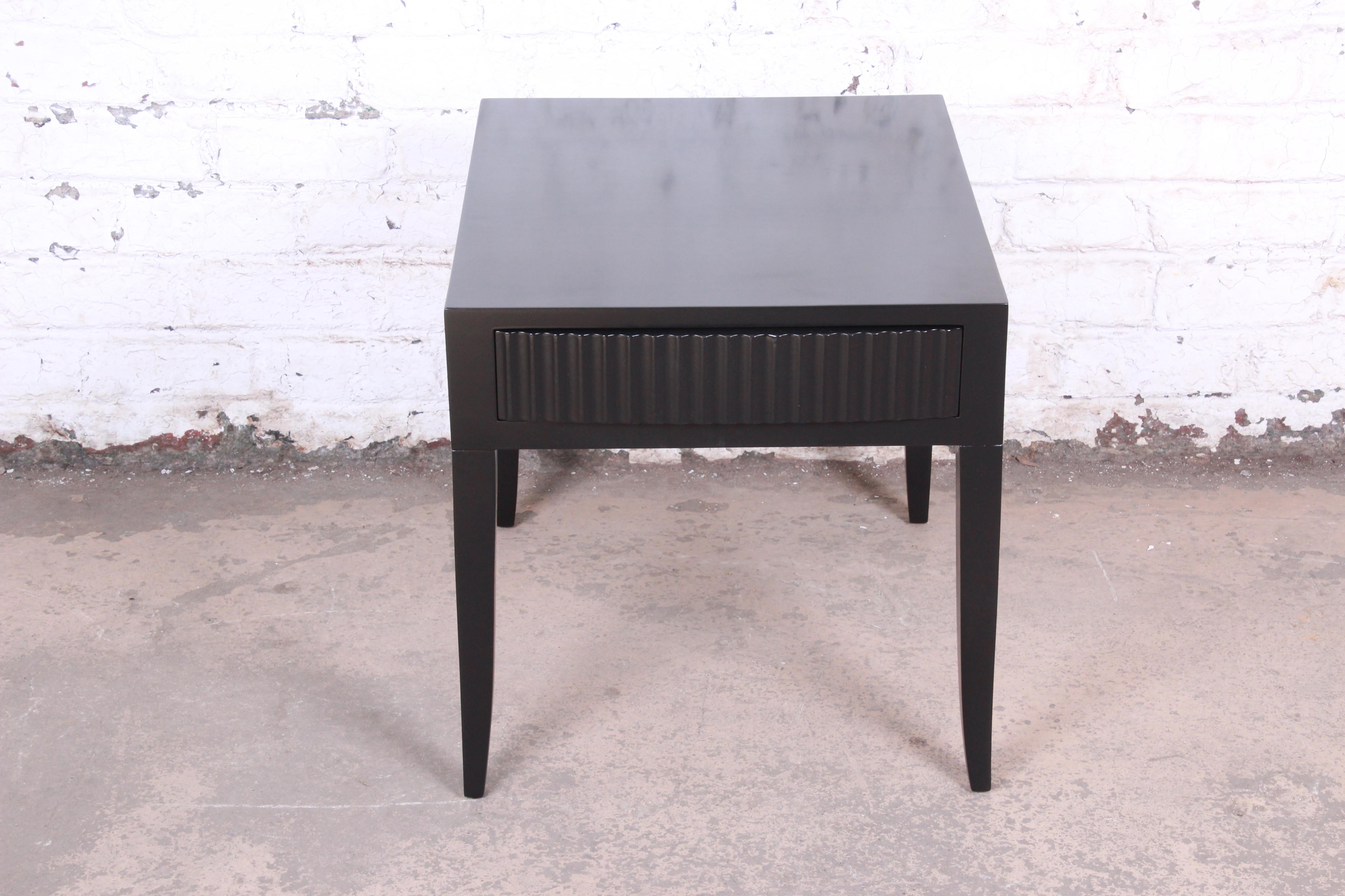 American John Widdicomb Mid-Century Modern Black Lacquered Nightstand or Side Table For Sale