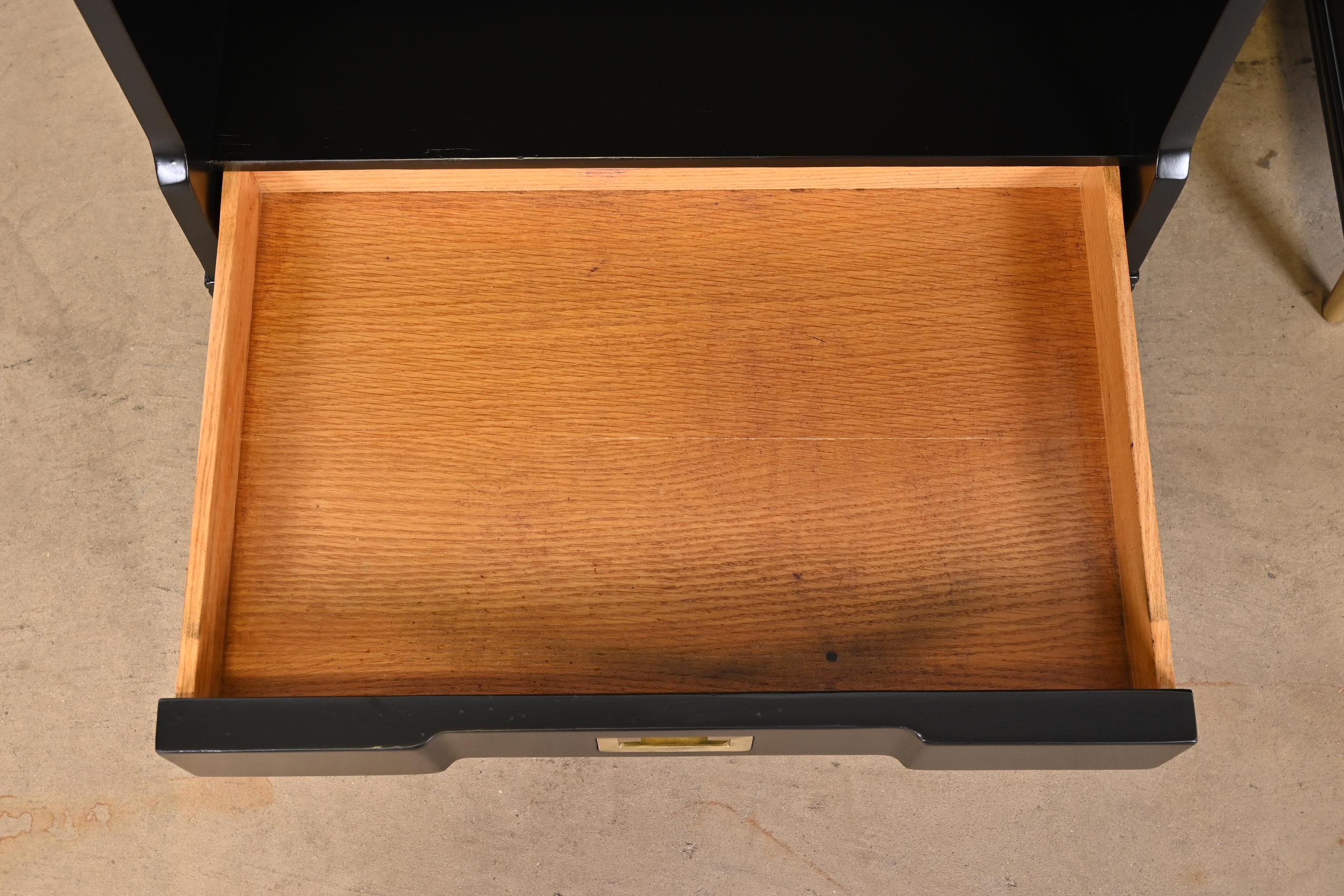 John Widdicomb Mid-Century Modern Black Lacquered Nightstands, Newly Refinished For Sale 4