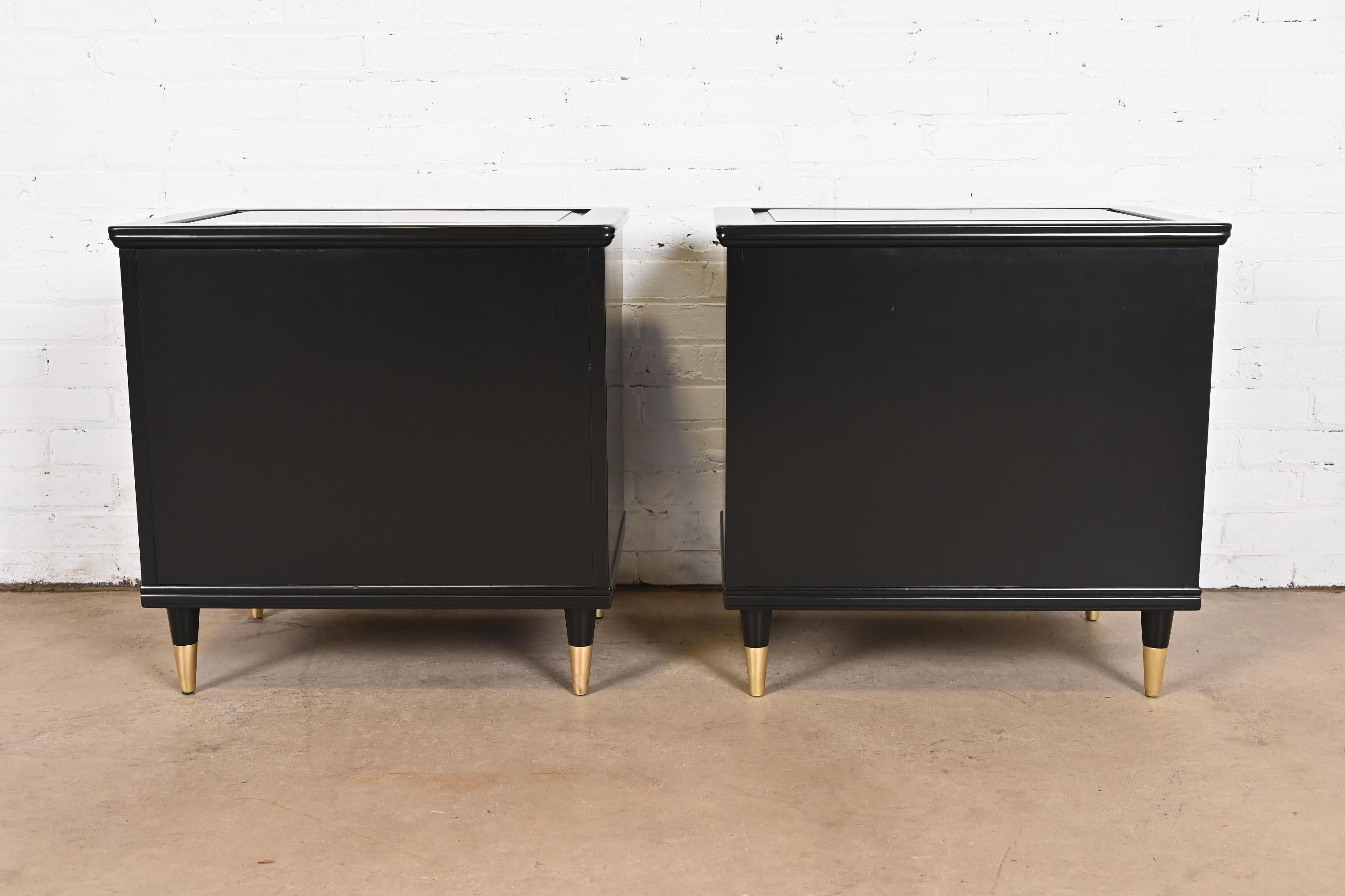 John Widdicomb Mid-Century Modern Black Lacquered Nightstands, Newly Refinished For Sale 9
