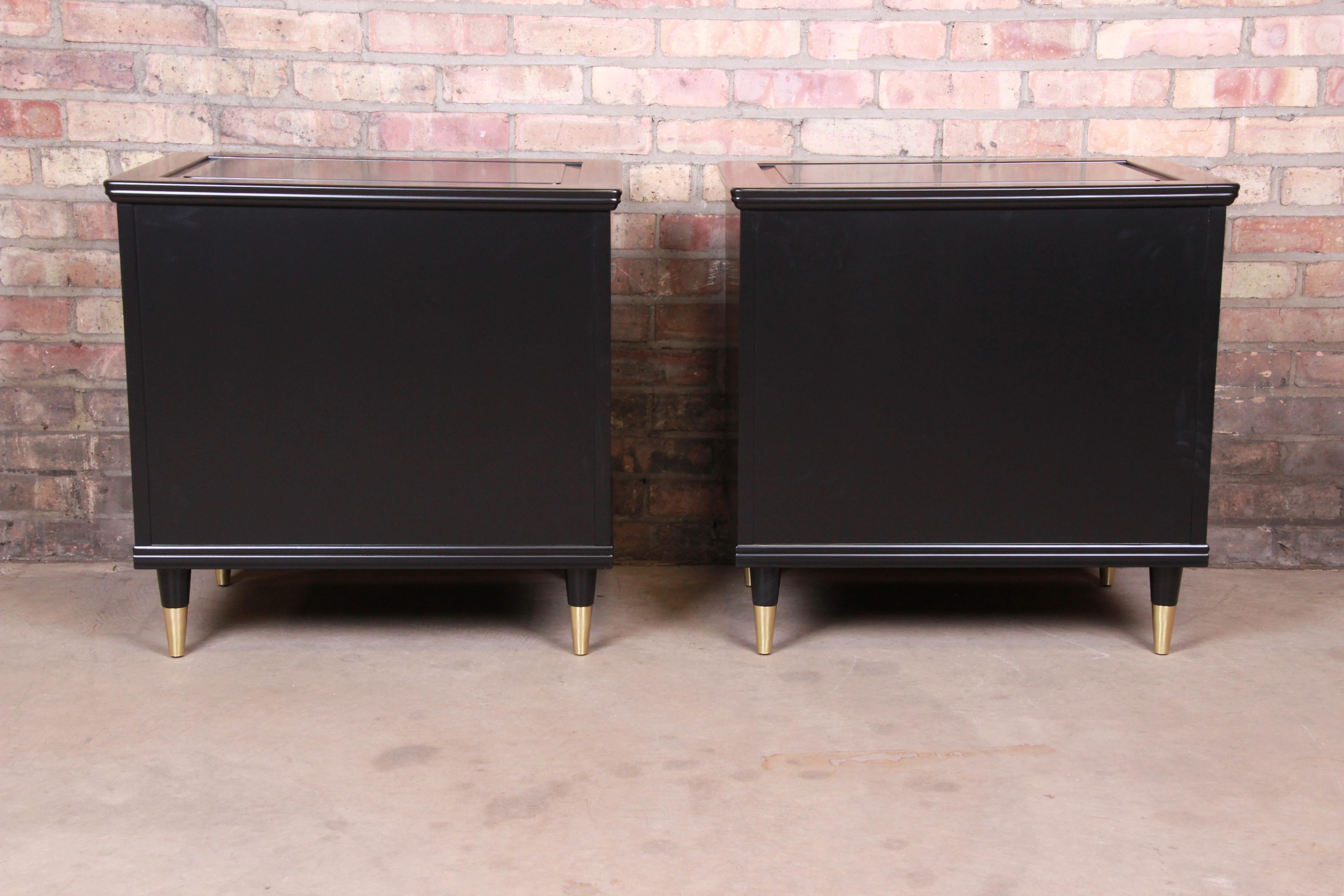 John Widdicomb Mid-Century Modern Black Lacquered Nightstands, Newly Refinished 10
