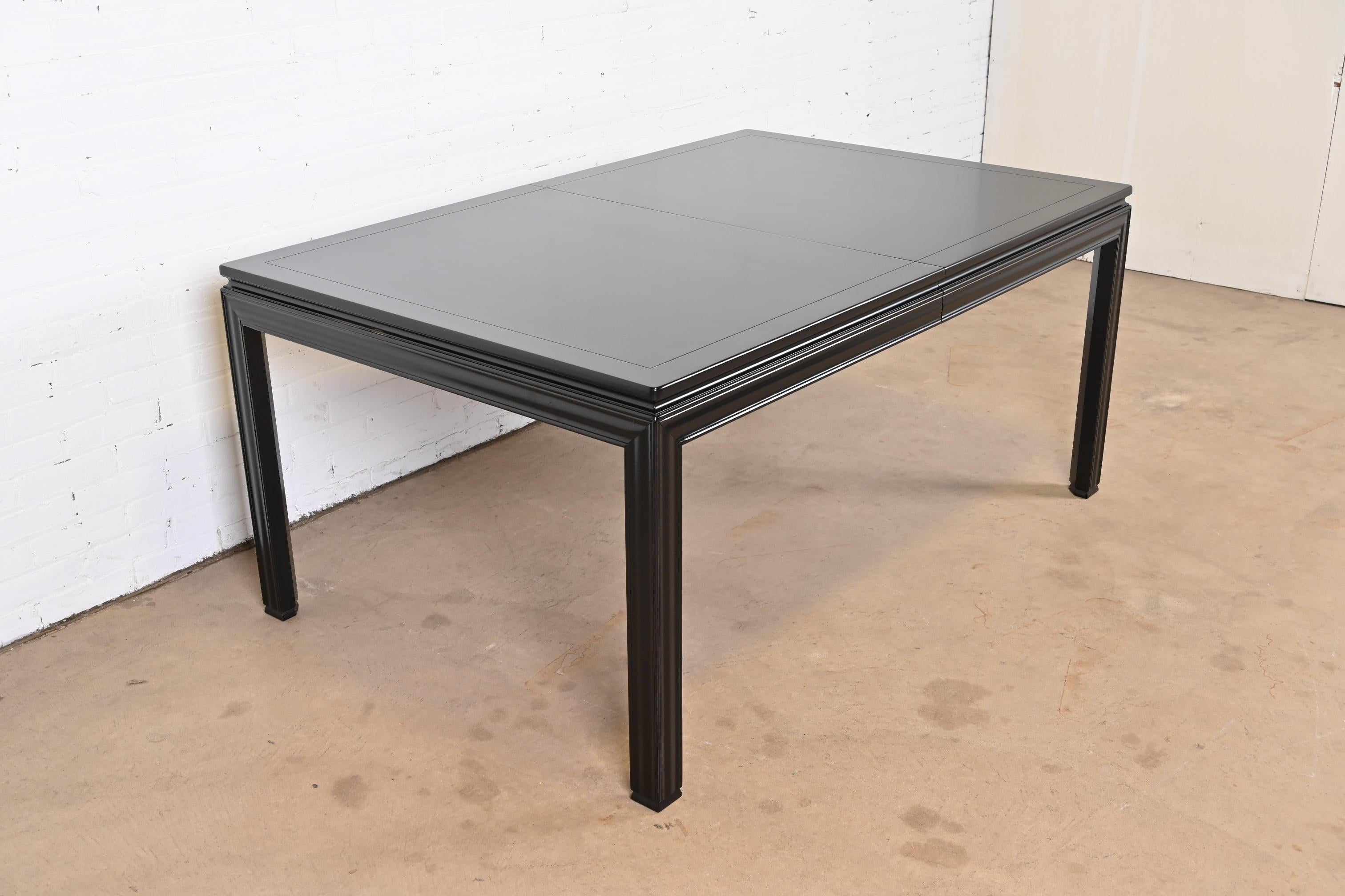 Late 20th Century John Widdicomb Mid-Century Modern Black Lacquered Parsons Extension Dining Table