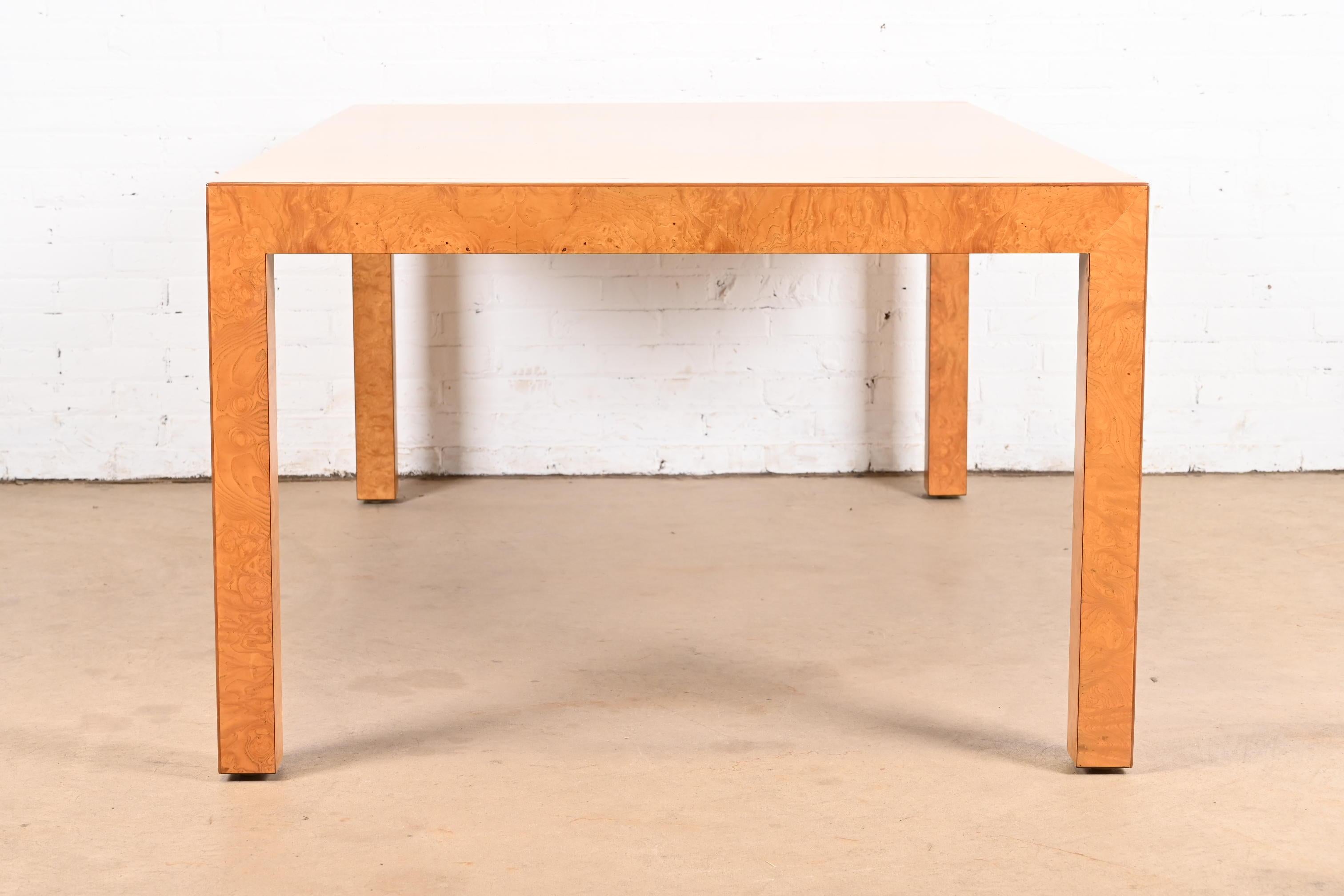 John Widdicomb Mid-Century Modern Burl Wood Parsons Extension Dining Table im Angebot 4
