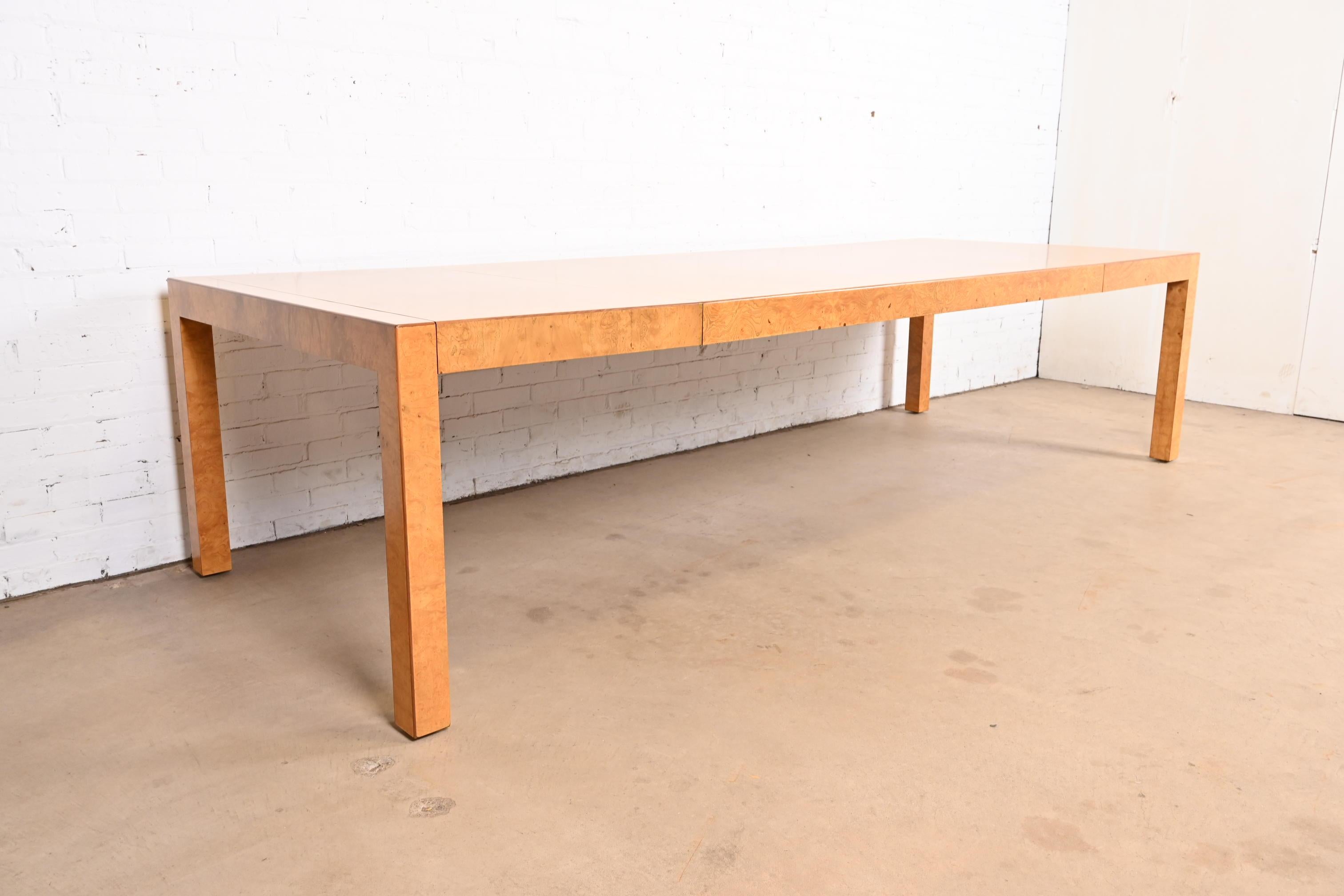 John Widdicomb Mid-Century Modern Burl Wood Parsons Extension Dining Table im Zustand „Gut“ im Angebot in South Bend, IN
