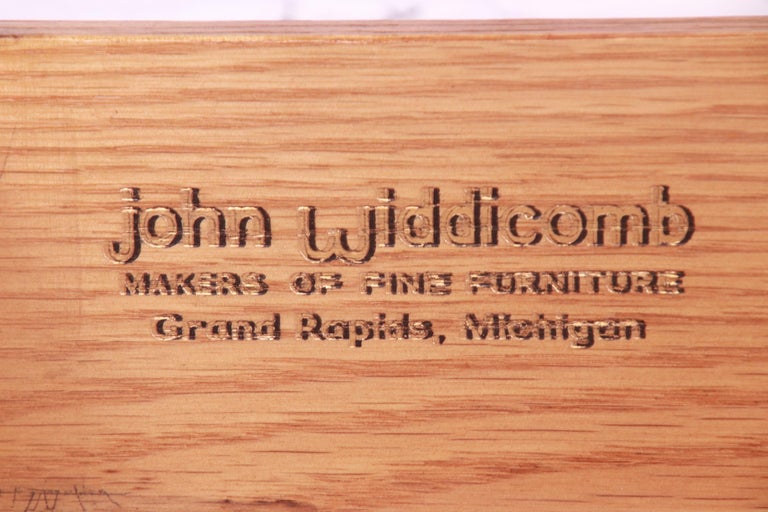John Widdicomb Mid-Century Modern Cherry Wood Nightstands, circa 1960s For Sale 10