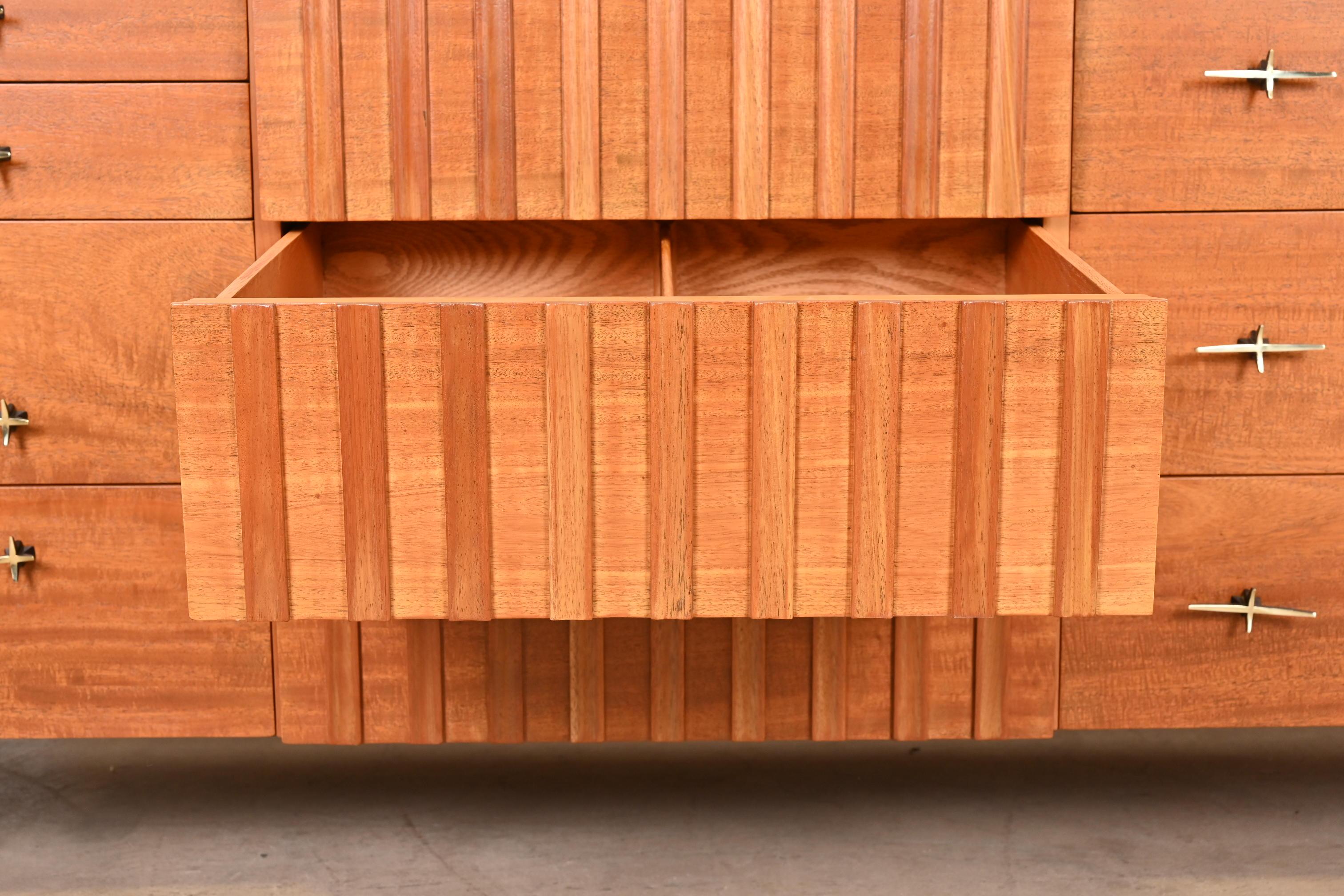 John Widdicomb Mid-Century Modern Mahogany Dresser or Credenza, Newly Refinished 7